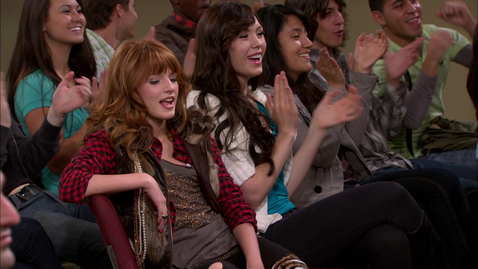 Shake_It_Up_S01E11_1080p_BTD_000158.jpg Shake_It_Up_S01E11_1080p_BTD_000158.jpg