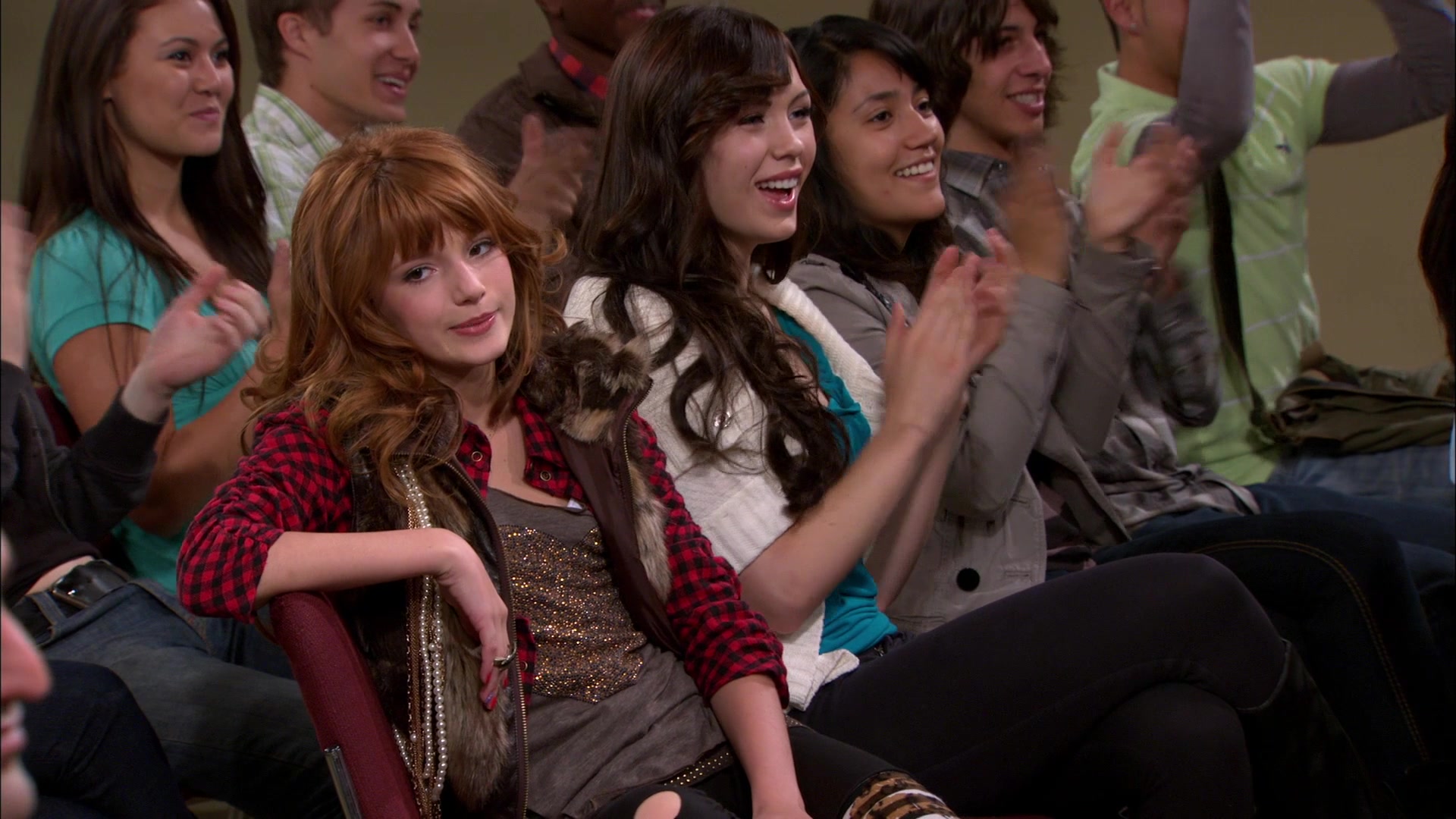 Shake_It_Up_S01E11_1080p_BTD_000160.jpg