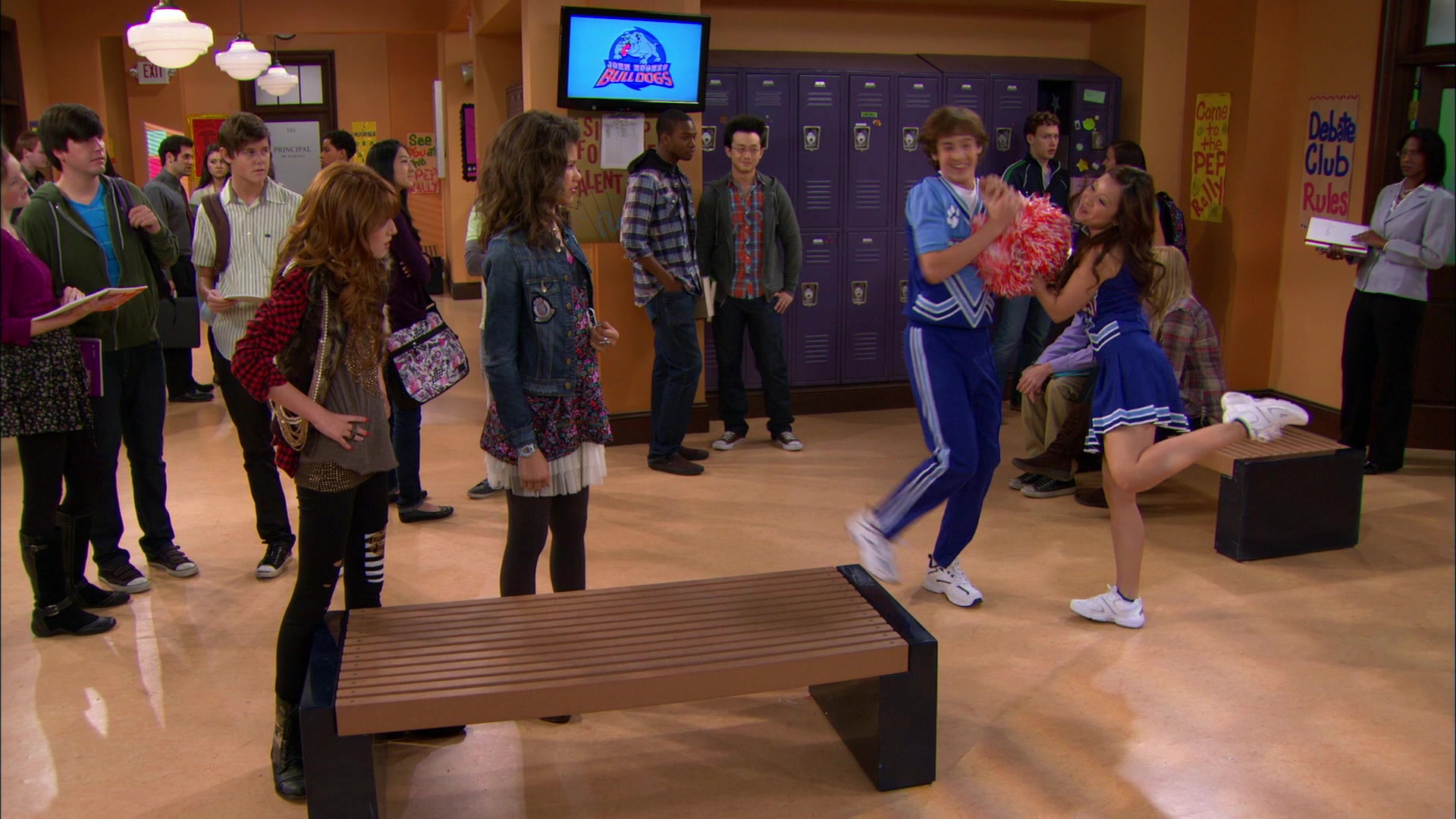 Shake_It_Up_S01E11_1080p_BTD_000602.jpg