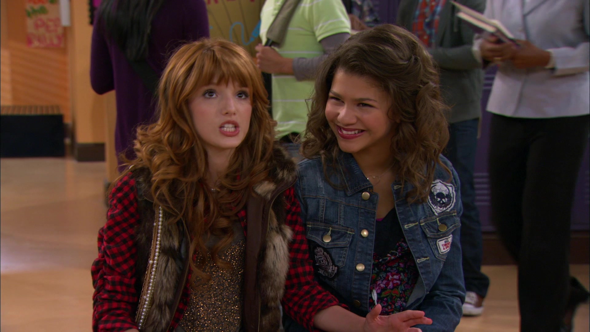 Shake_It_Up_S01E11_1080p_BTD_000728.jpg