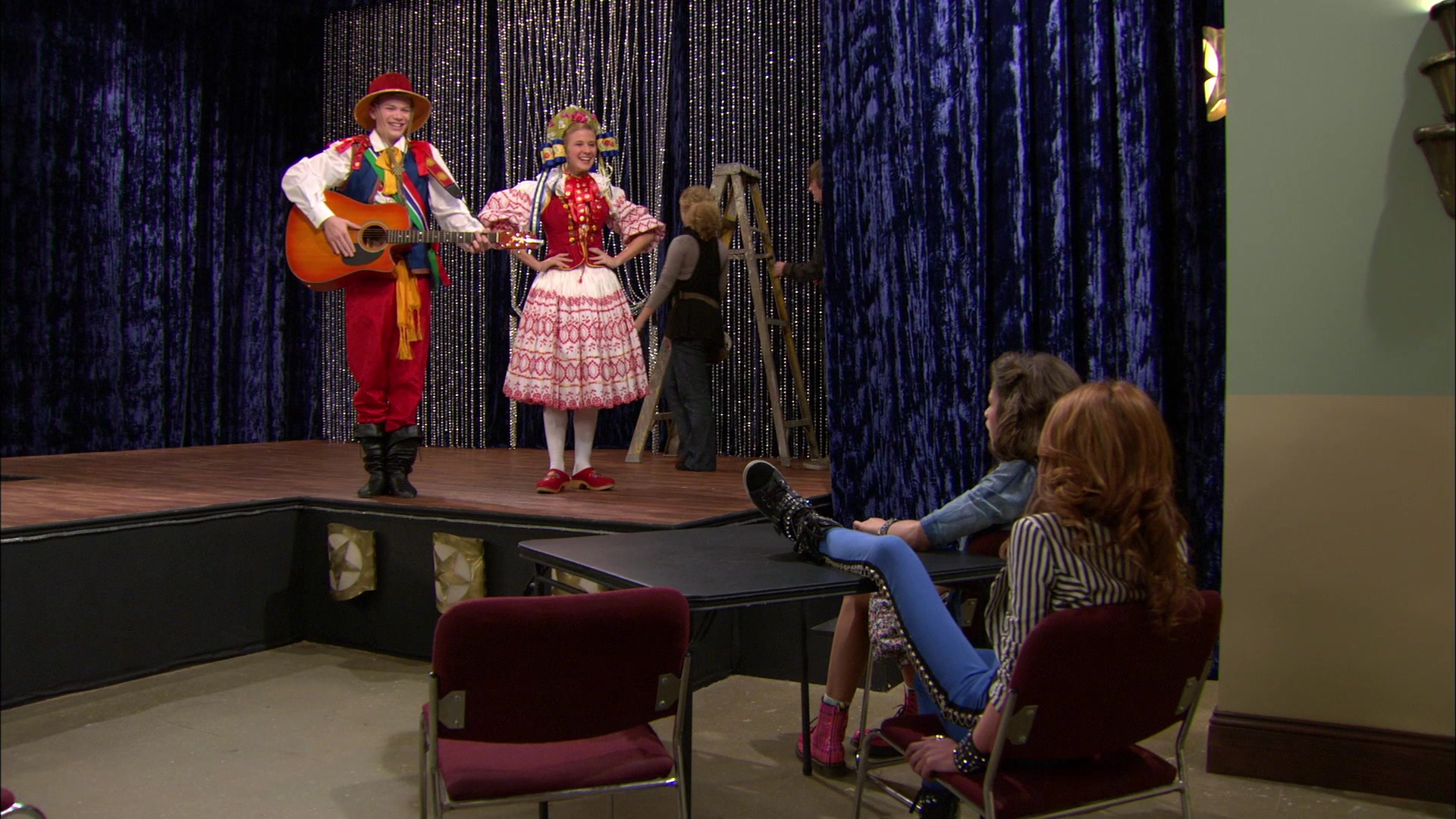 Shake_It_Up_S01E11_1080p_BTD_001048.jpg