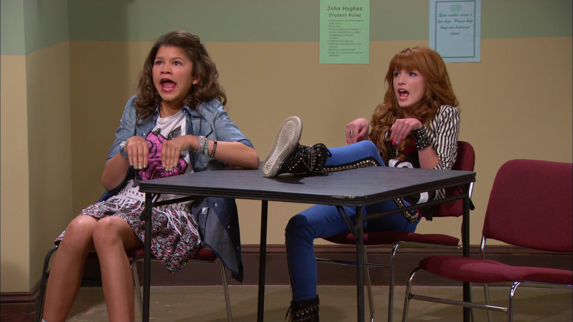 Shake_It_Up_S01E11_1080p_BTD_001054.jpg