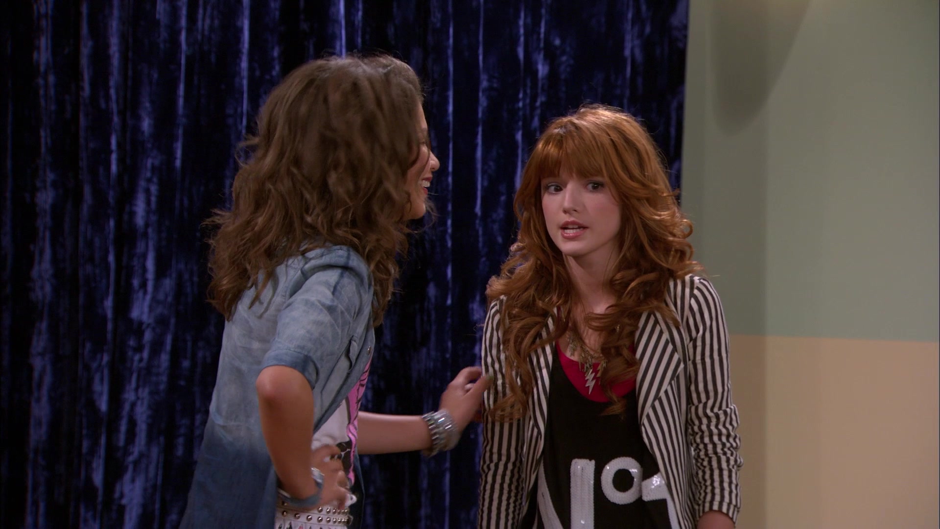 Shake_It_Up_S01E11_1080p_BTD_001148.jpg