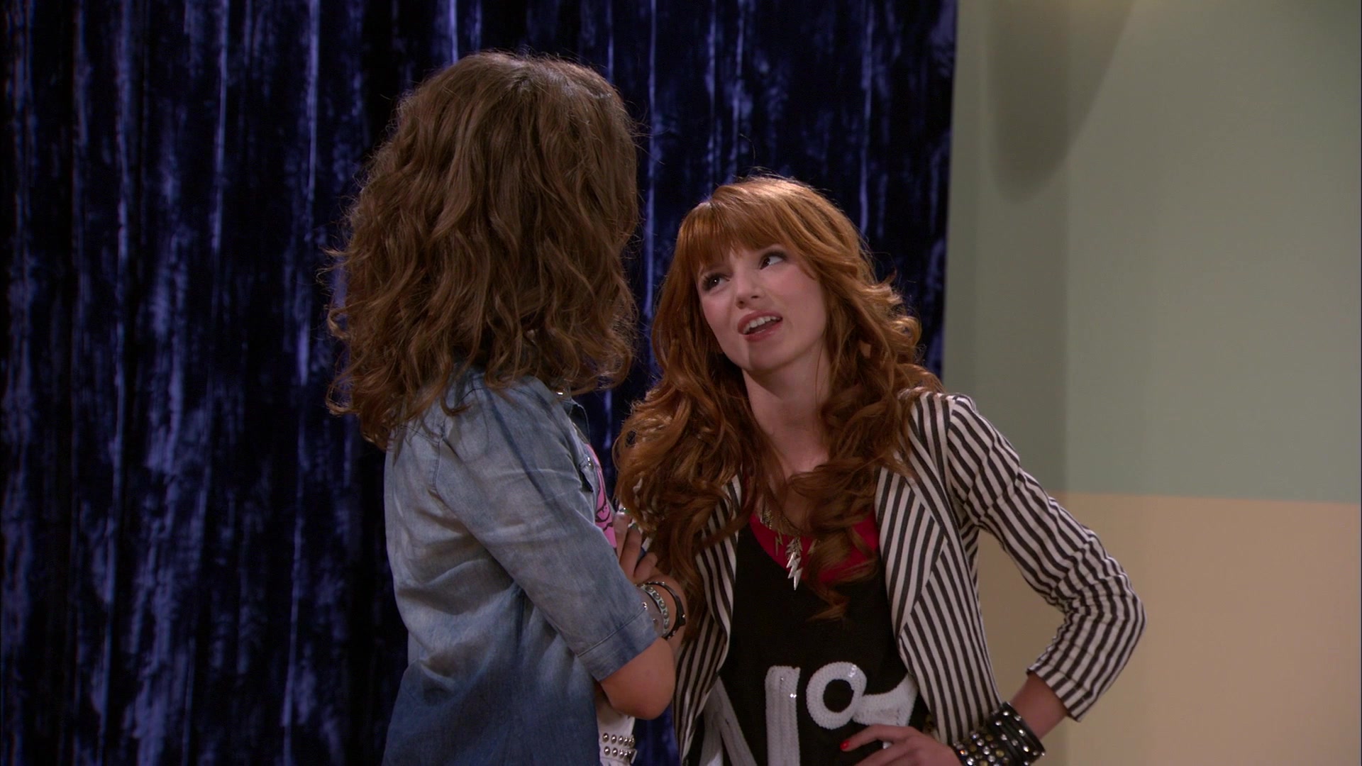 Shake_It_Up_S01E11_1080p_BTD_001175.jpg