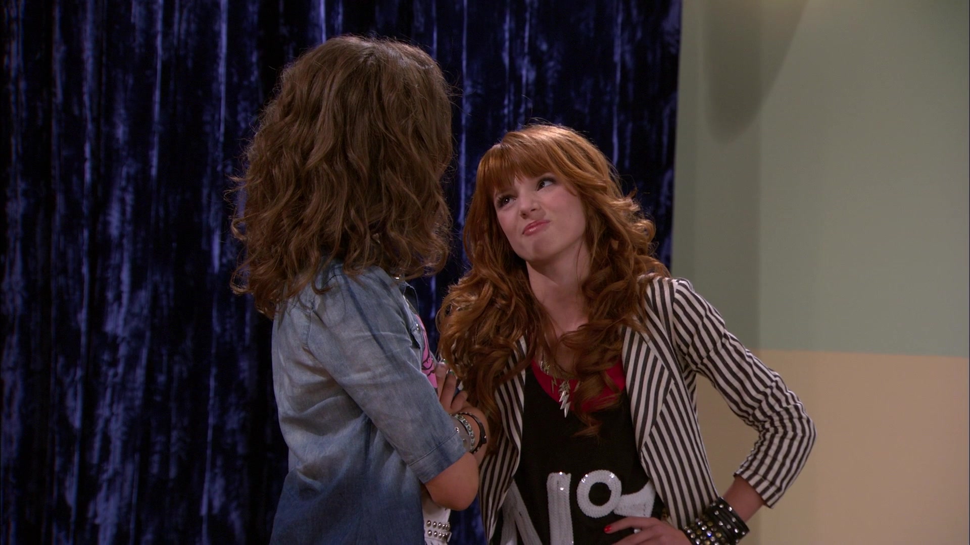 Shake_It_Up_S01E11_1080p_BTD_001176.jpg