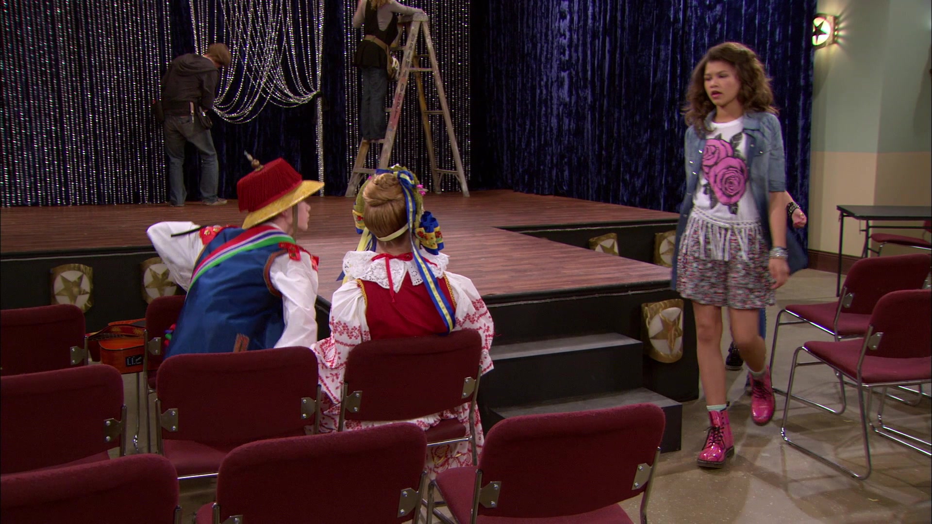 Shake_It_Up_S01E11_1080p_BTD_001186.jpg