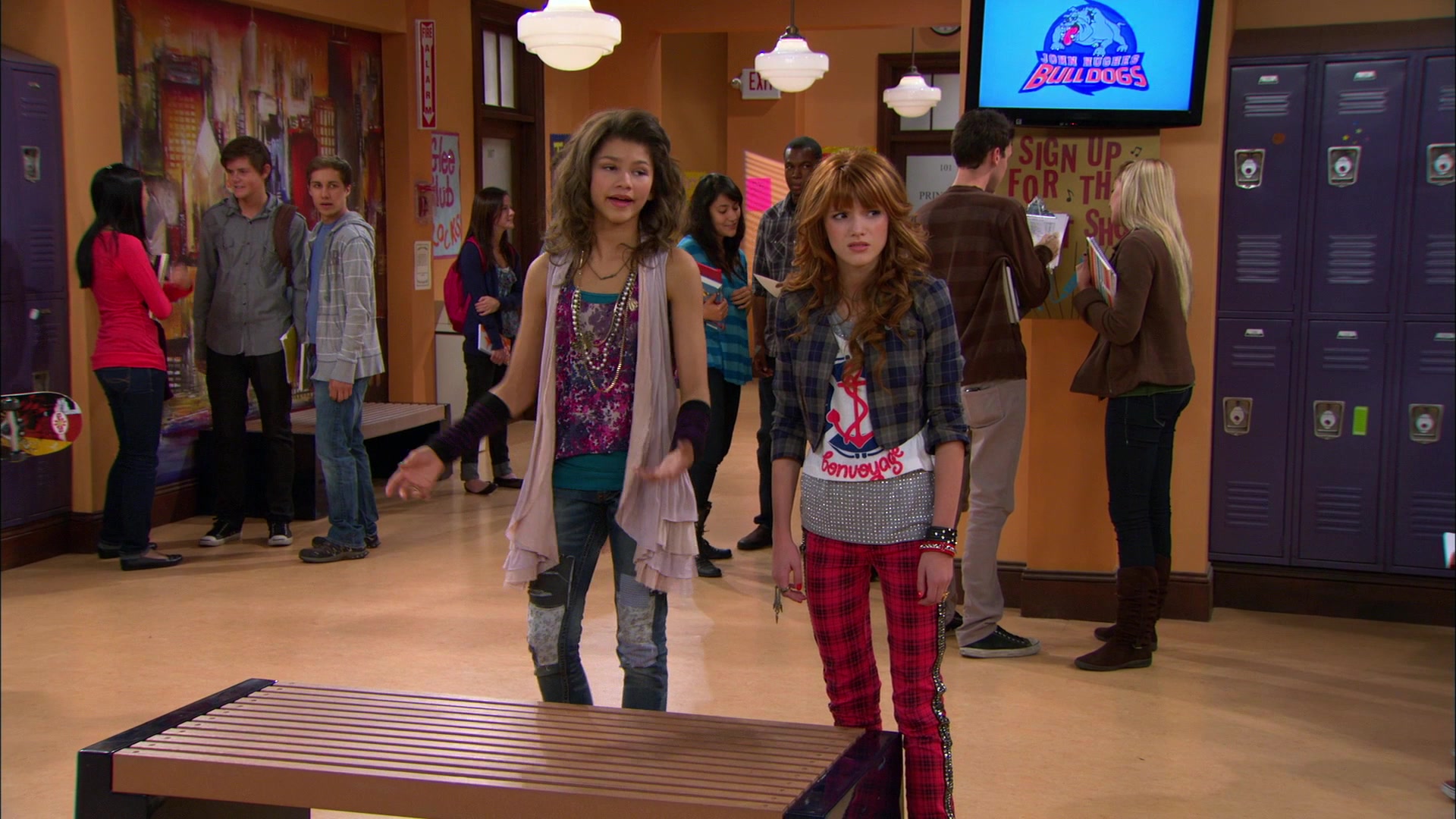 Shake_It_Up_S01E11_1080p_BTD_001541.jpg