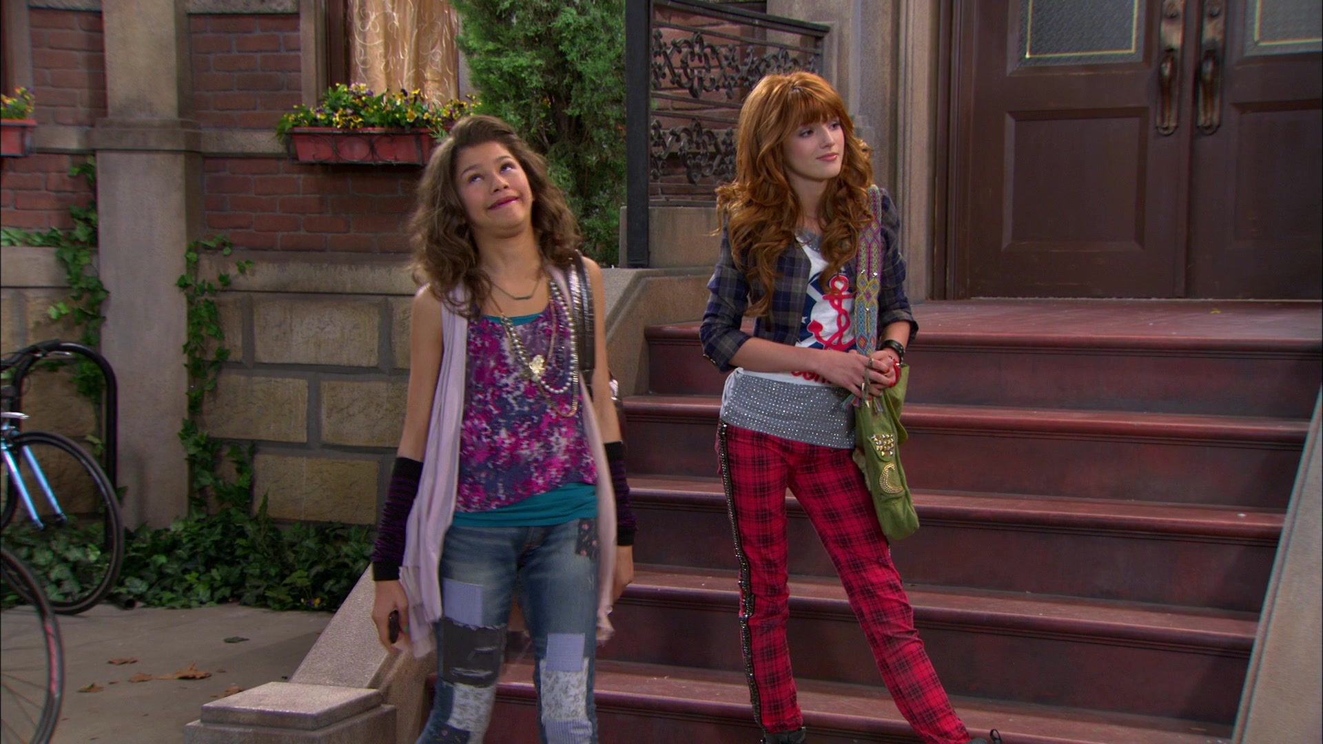 Shake_It_Up_S01E11_1080p_BTD_001629.jpg