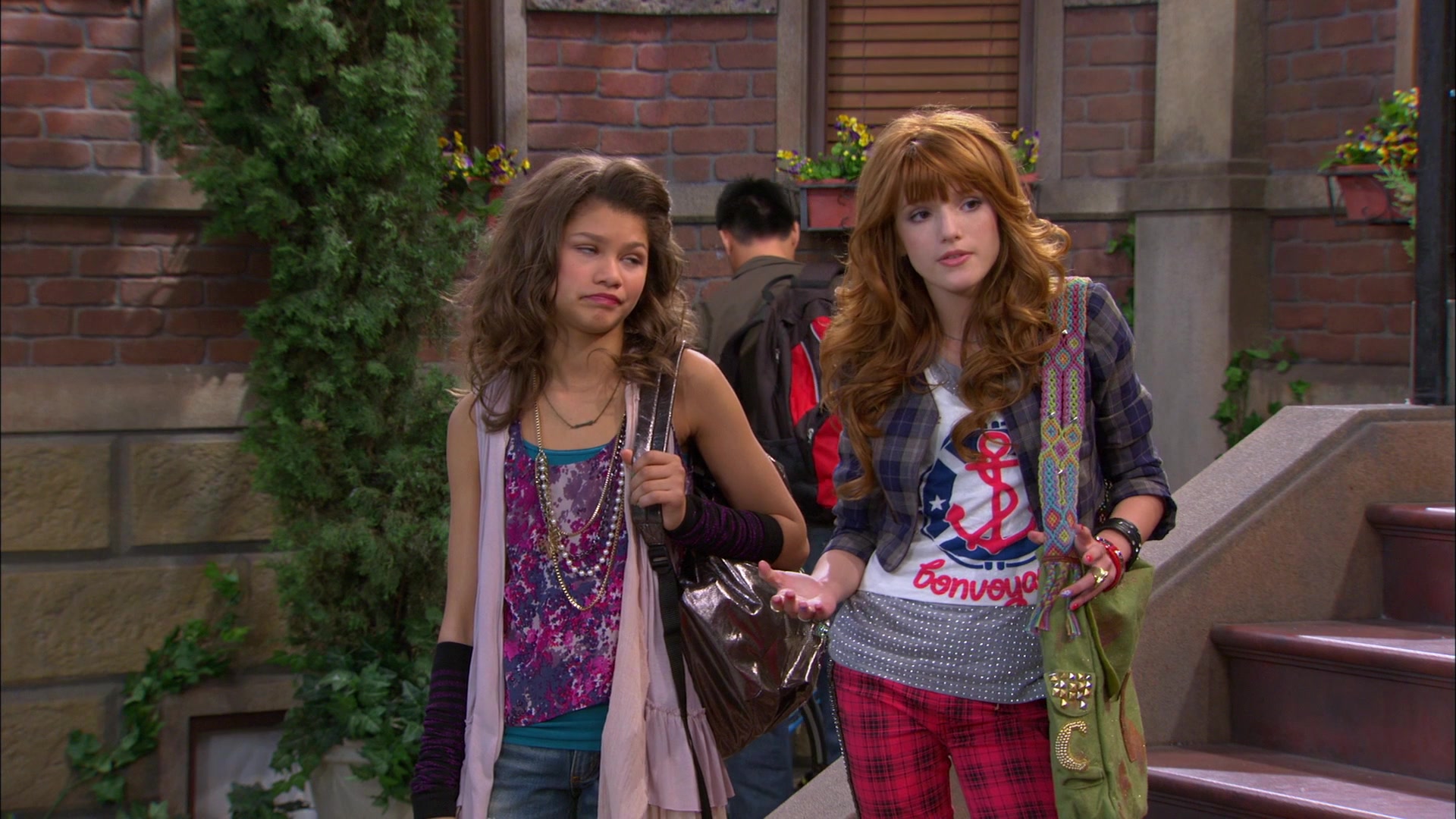Shake_It_Up_S01E11_1080p_BTD_001635.jpg