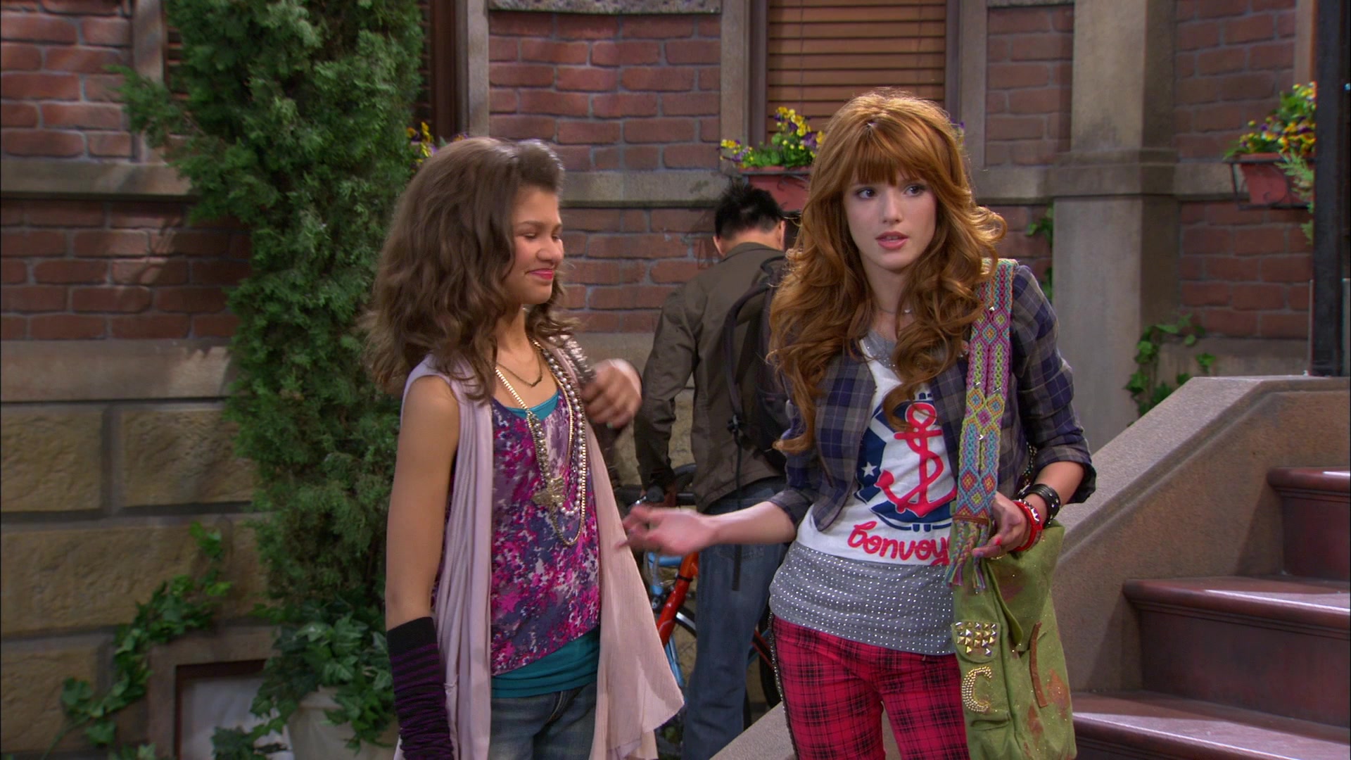 Shake_It_Up_S01E11_1080p_BTD_001638.jpg