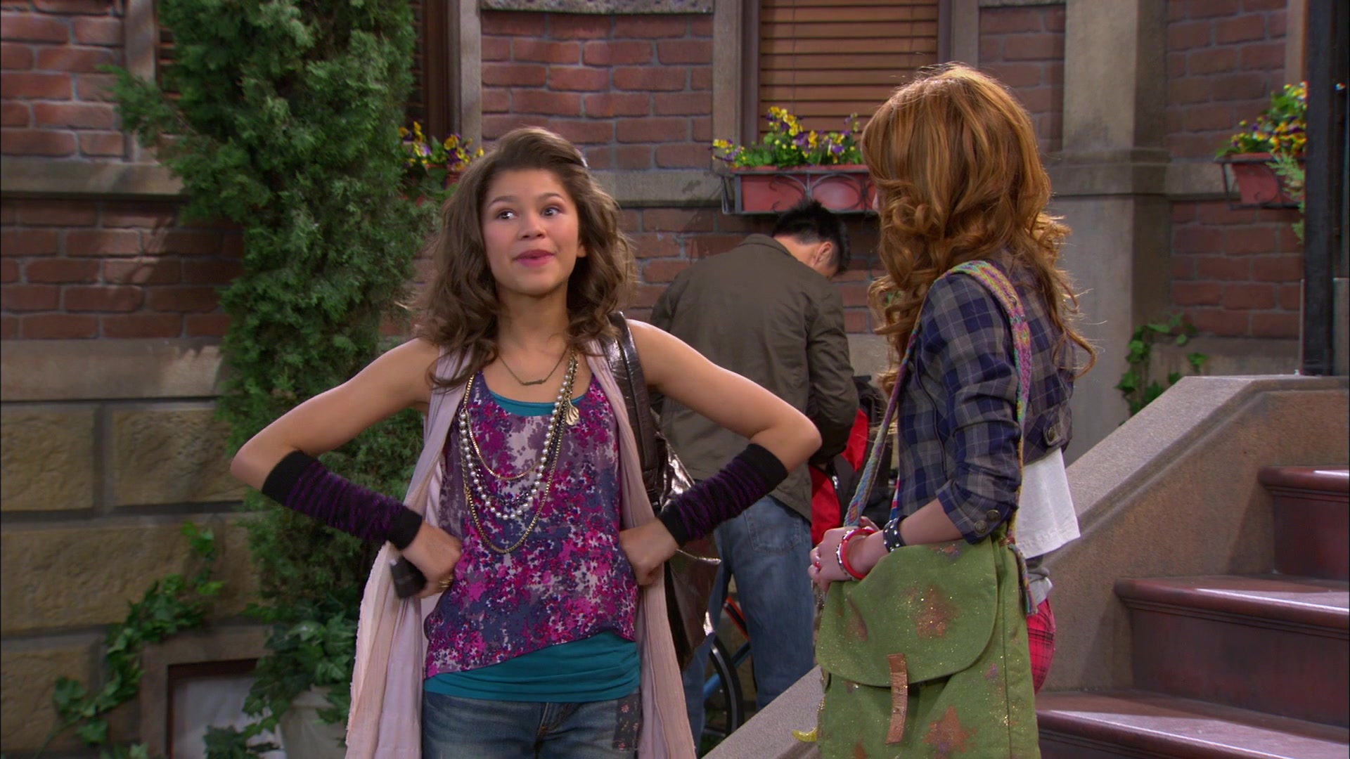 Shake_It_Up_S01E11_1080p_BTD_001663.jpg