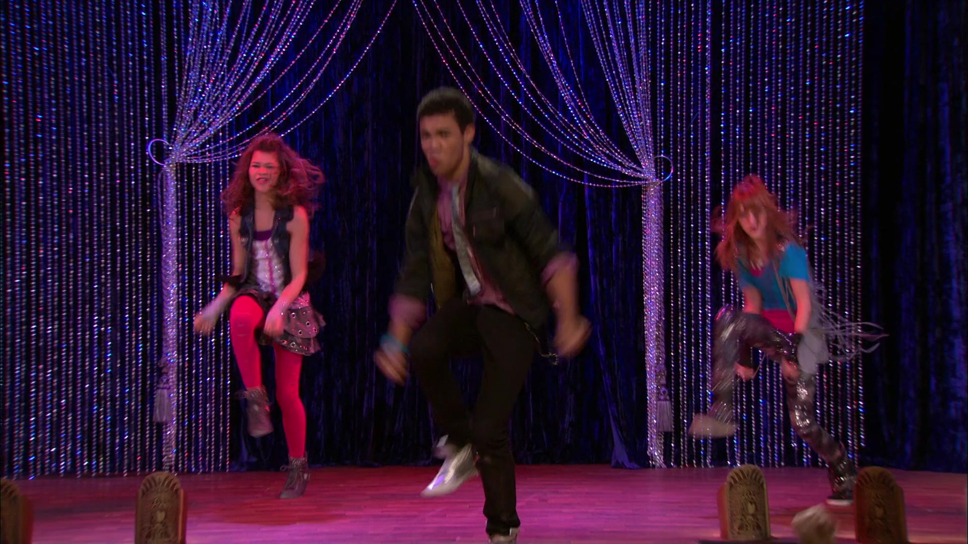 Shake_It_Up_S01E11_1080p_BTD_002636.jpg