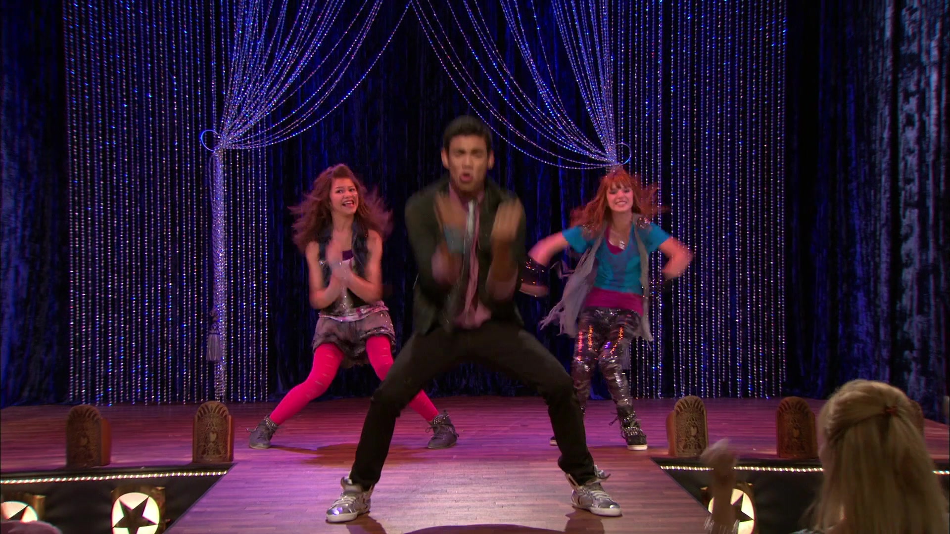 Shake_It_Up_S01E11_1080p_BTD_002638.jpg