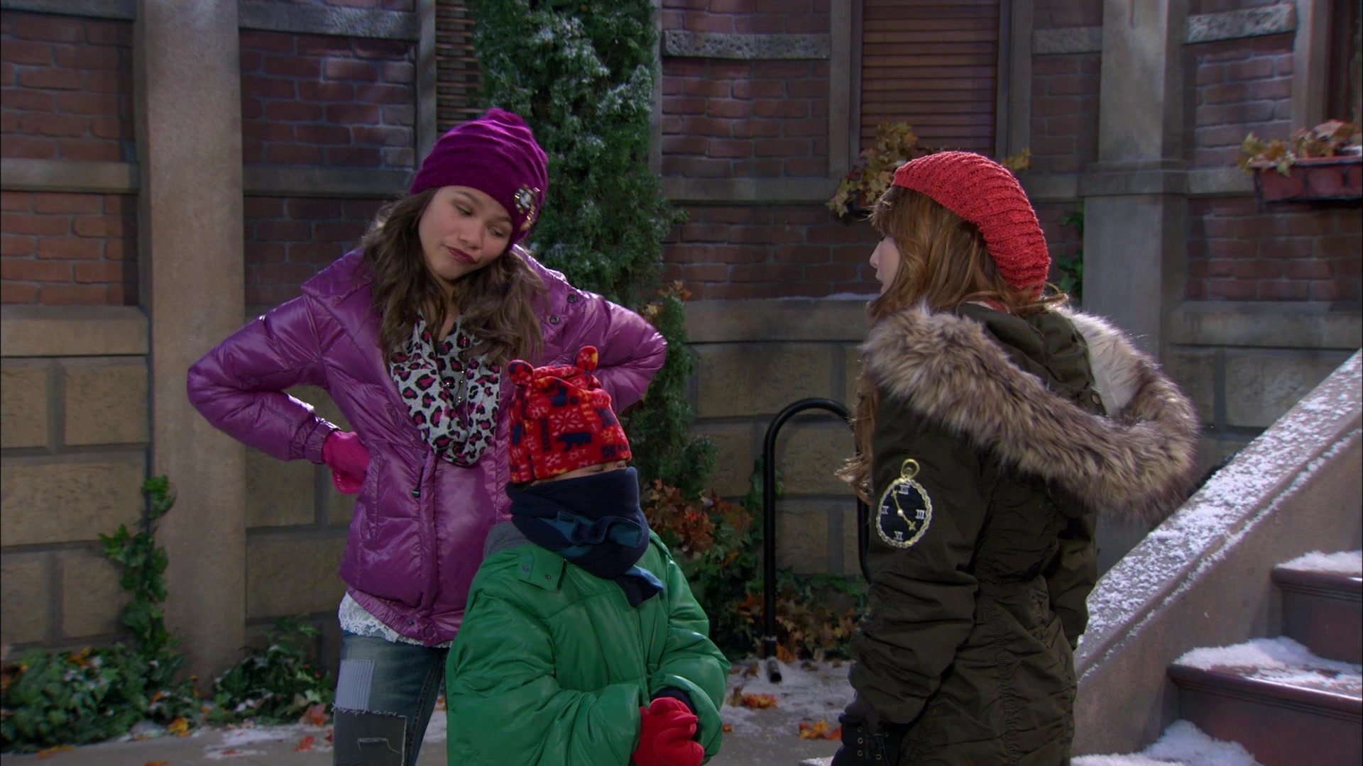 Shake_It_Up_S01E12_1080p_BTD_000050.jpg