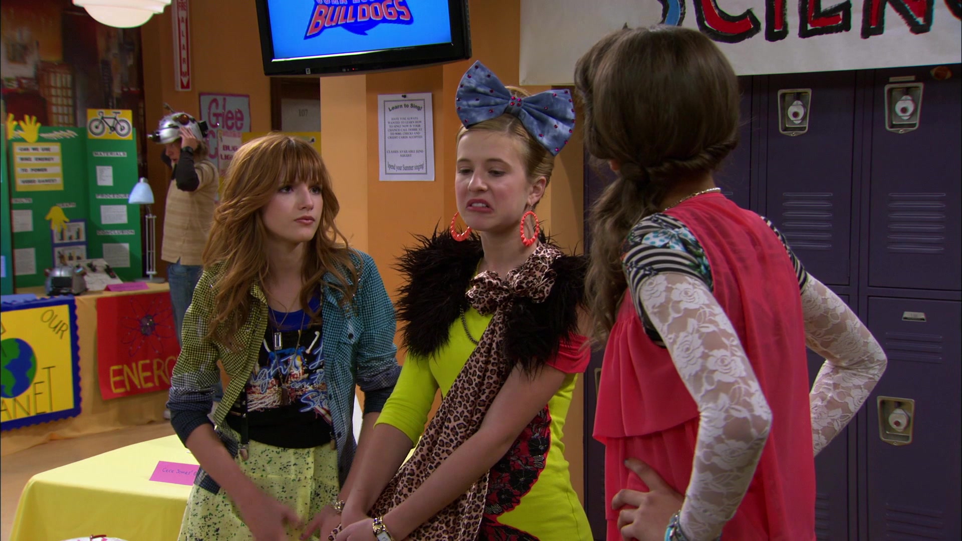 Shake_It_Up_S01E12_1080p_BTD_000707.jpg Shake_It_Up_S01E12_1080p_BTD_000707.jpg