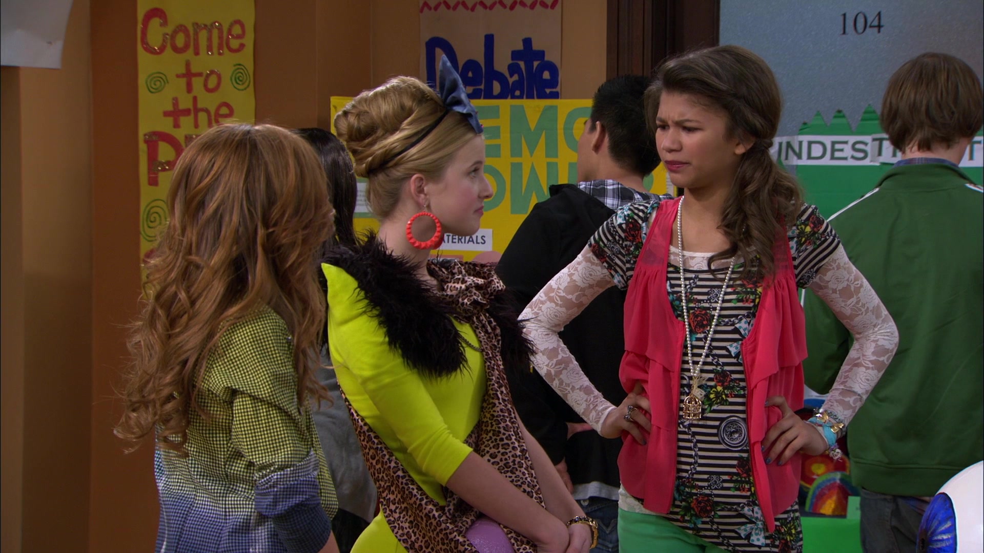 Shake_It_Up_S01E12_1080p_BTD_000710.jpg Shake_It_Up_S01E12_1080p_BTD_000710.jpg