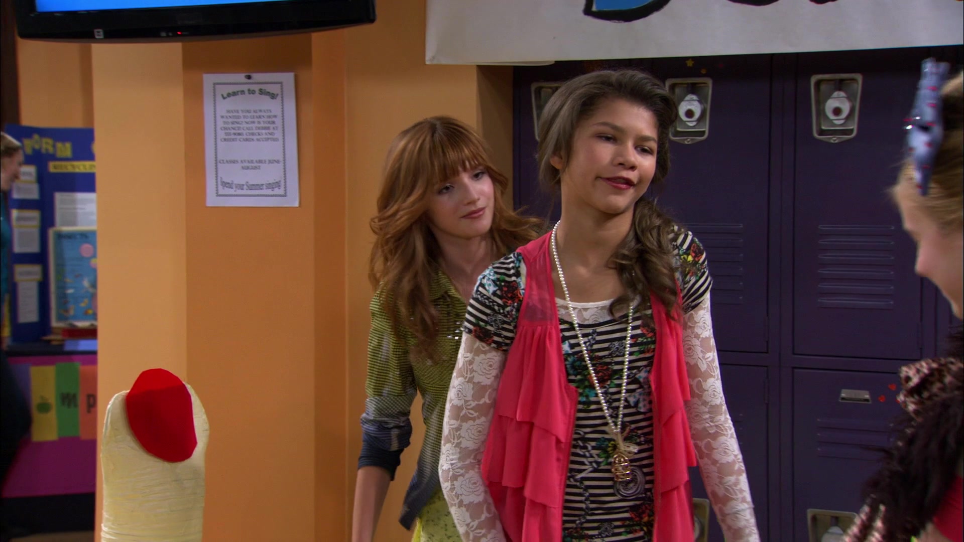 Shake_It_Up_S01E12_1080p_BTD_000825.jpg Shake_It_Up_S01E12_1080p_BTD_000825.jpg