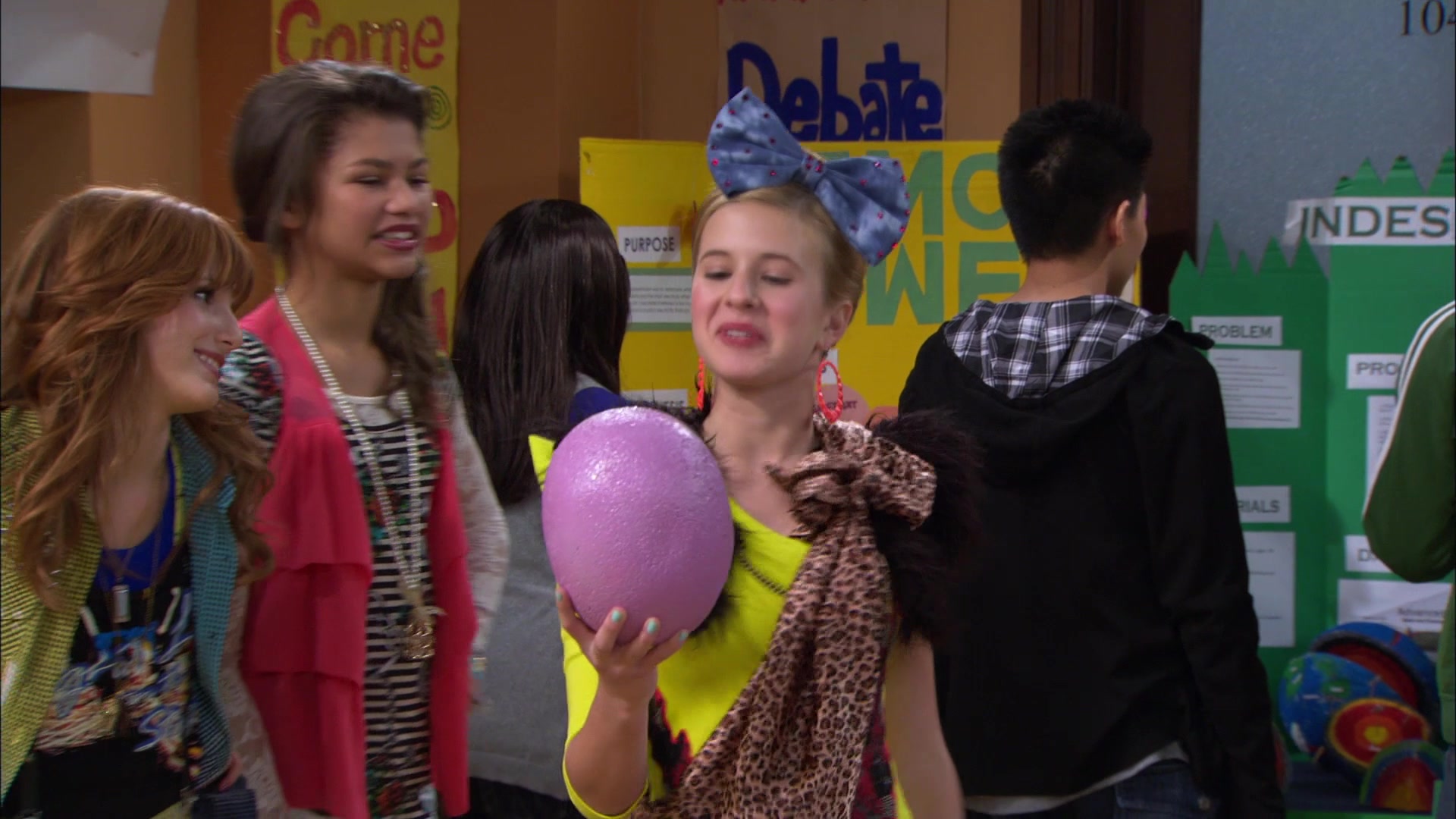 Shake_It_Up_S01E12_1080p_BTD_000851.jpg