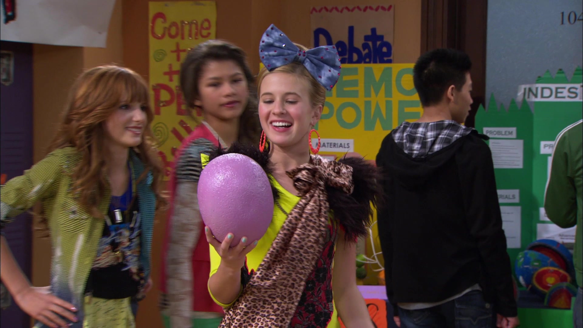 Shake_It_Up_S01E12_1080p_BTD_000852.jpg