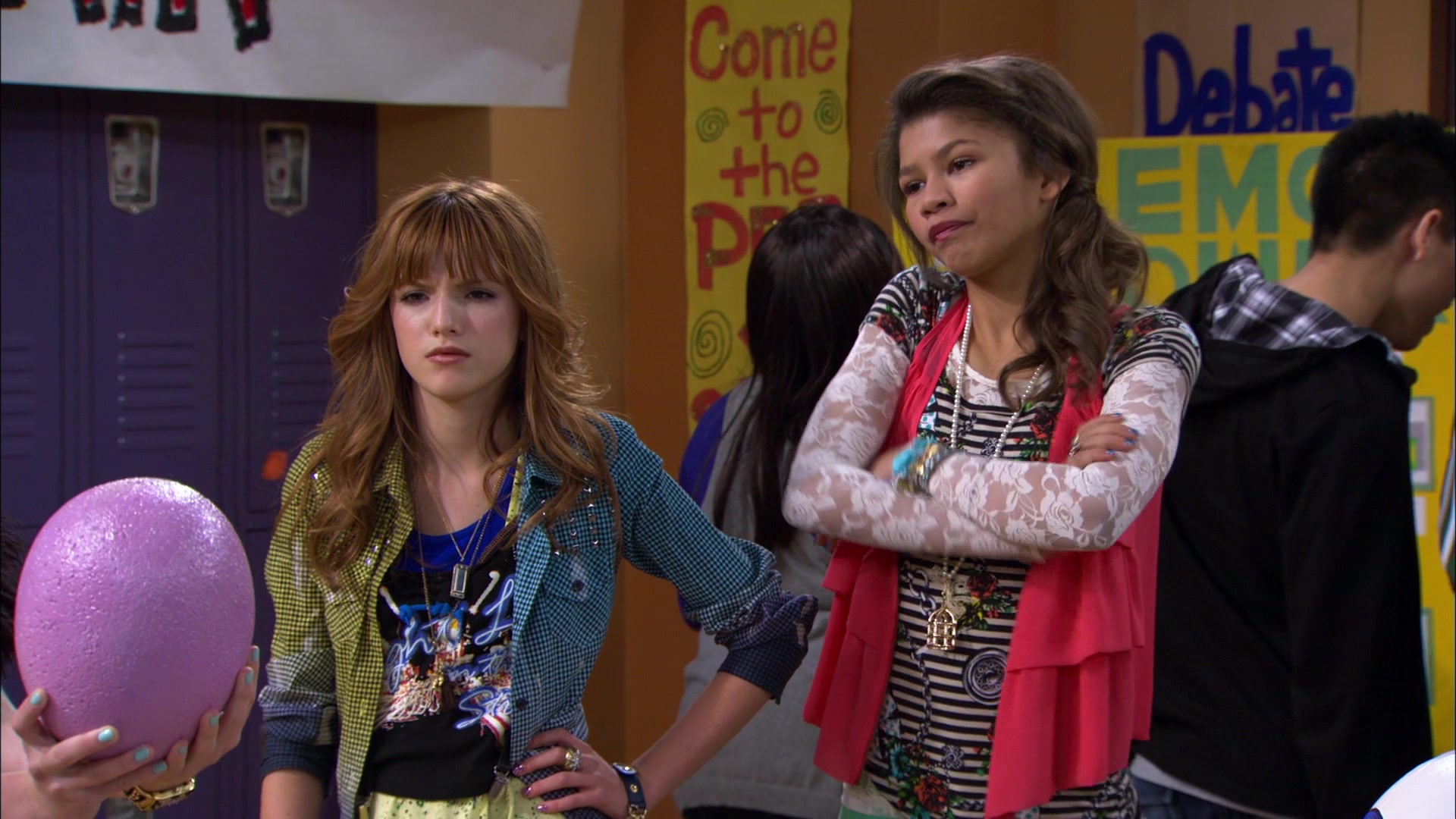 Shake_It_Up_S01E12_1080p_BTD_000868.jpg Shake_It_Up_S01E12_1080p_BTD_000868.jpg