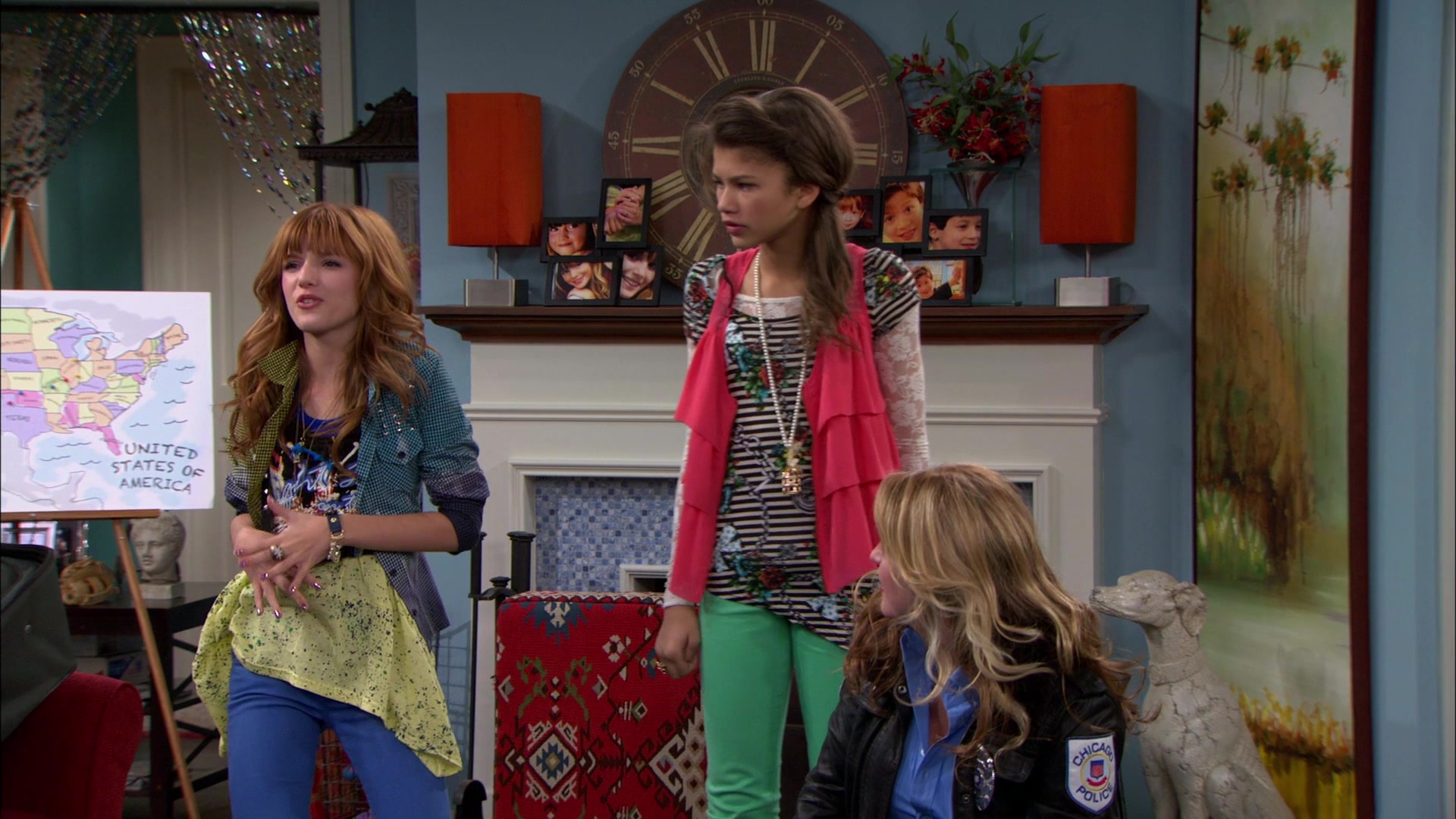 Shake_It_Up_S01E12_1080p_BTD_001257.jpg