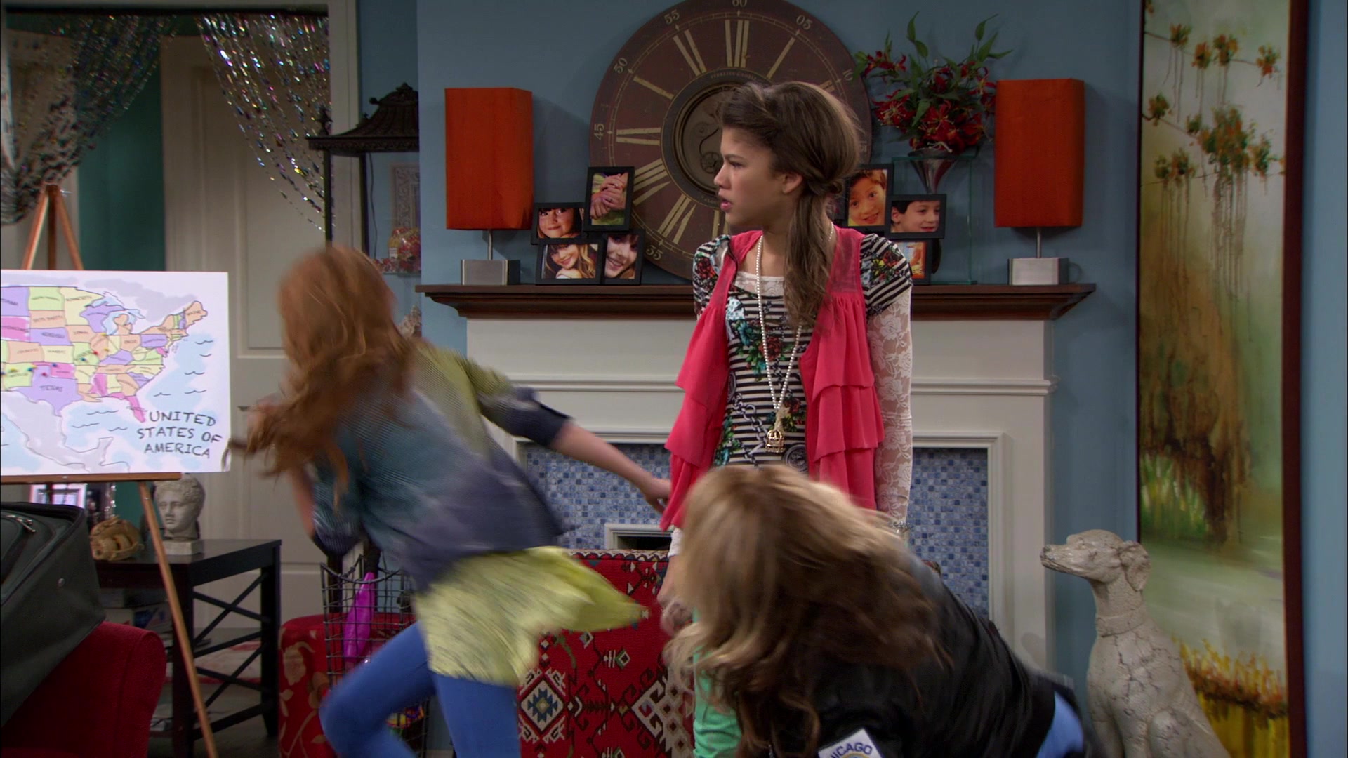 Shake_It_Up_S01E12_1080p_BTD_001265.jpg