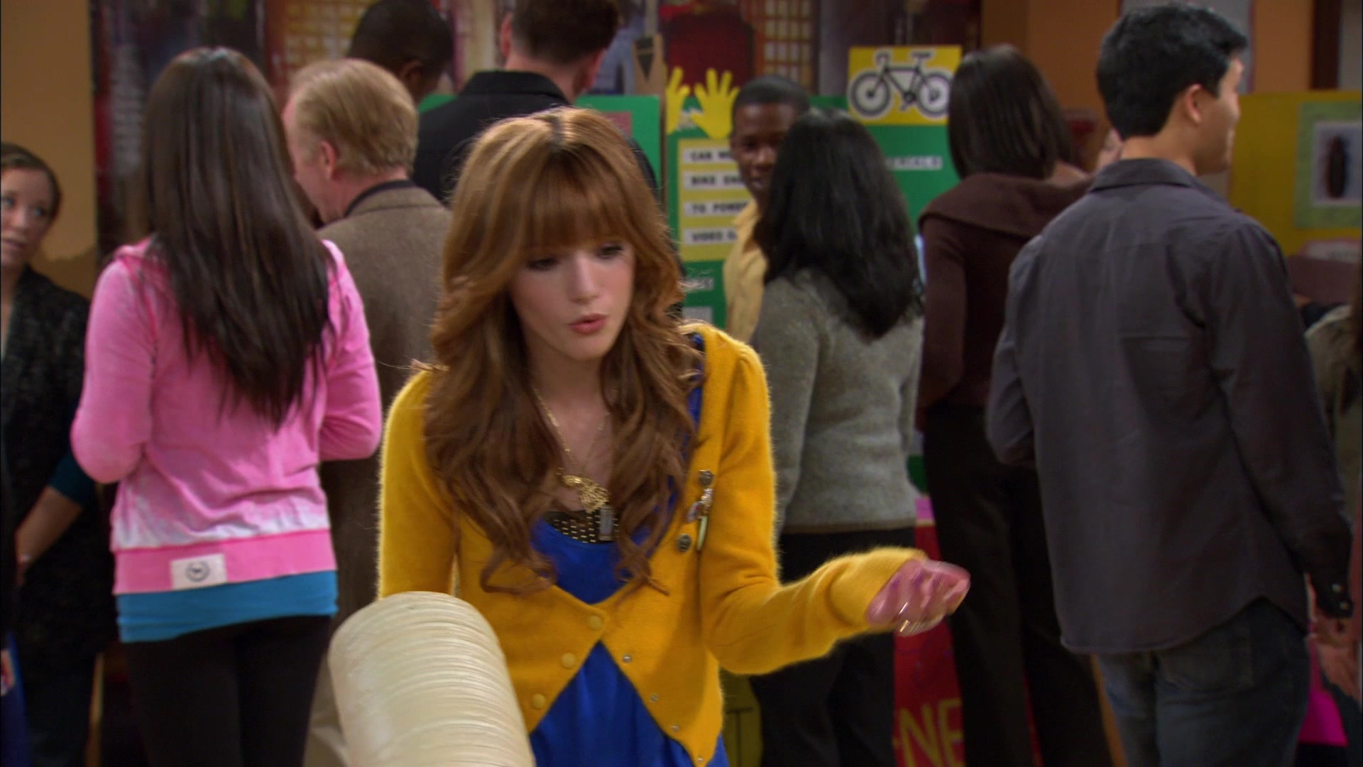 Shake_It_Up_S01E12_1080p_BTD_002114.jpg