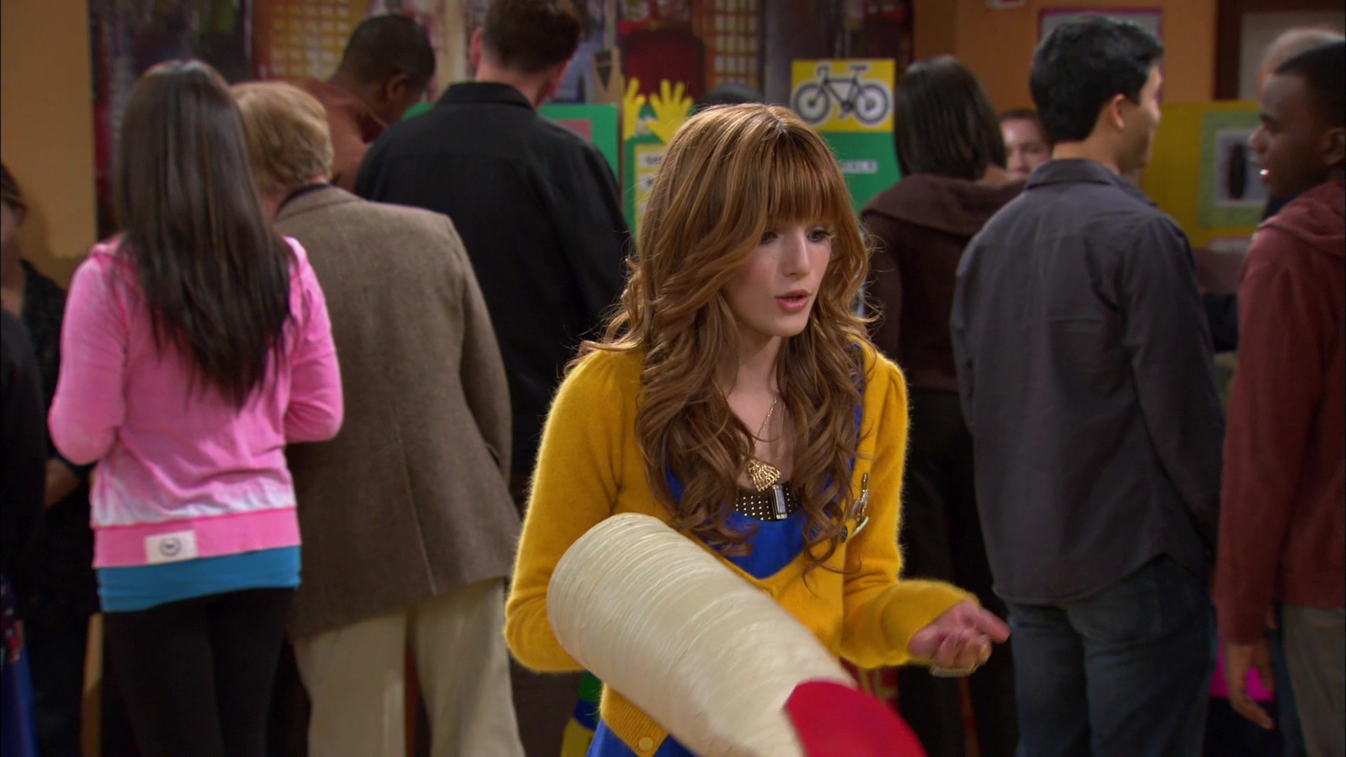 Shake_It_Up_S01E12_1080p_BTD_002116.jpg
