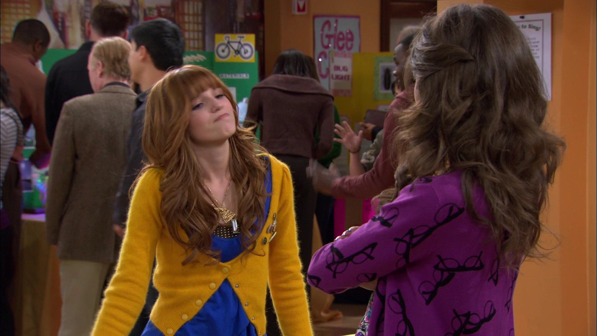 Shake_It_Up_S01E12_1080p_BTD_002142.jpg