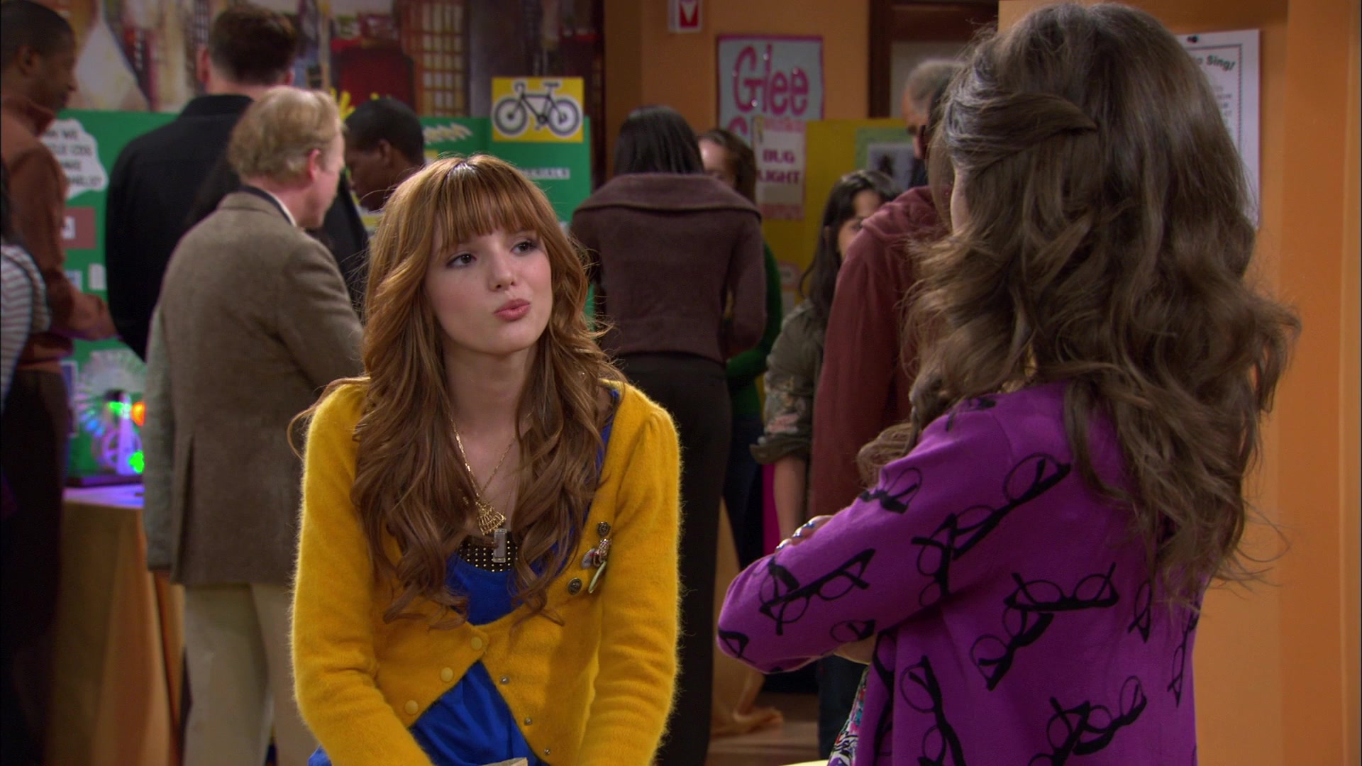 Shake_It_Up_S01E12_1080p_BTD_002145.jpg