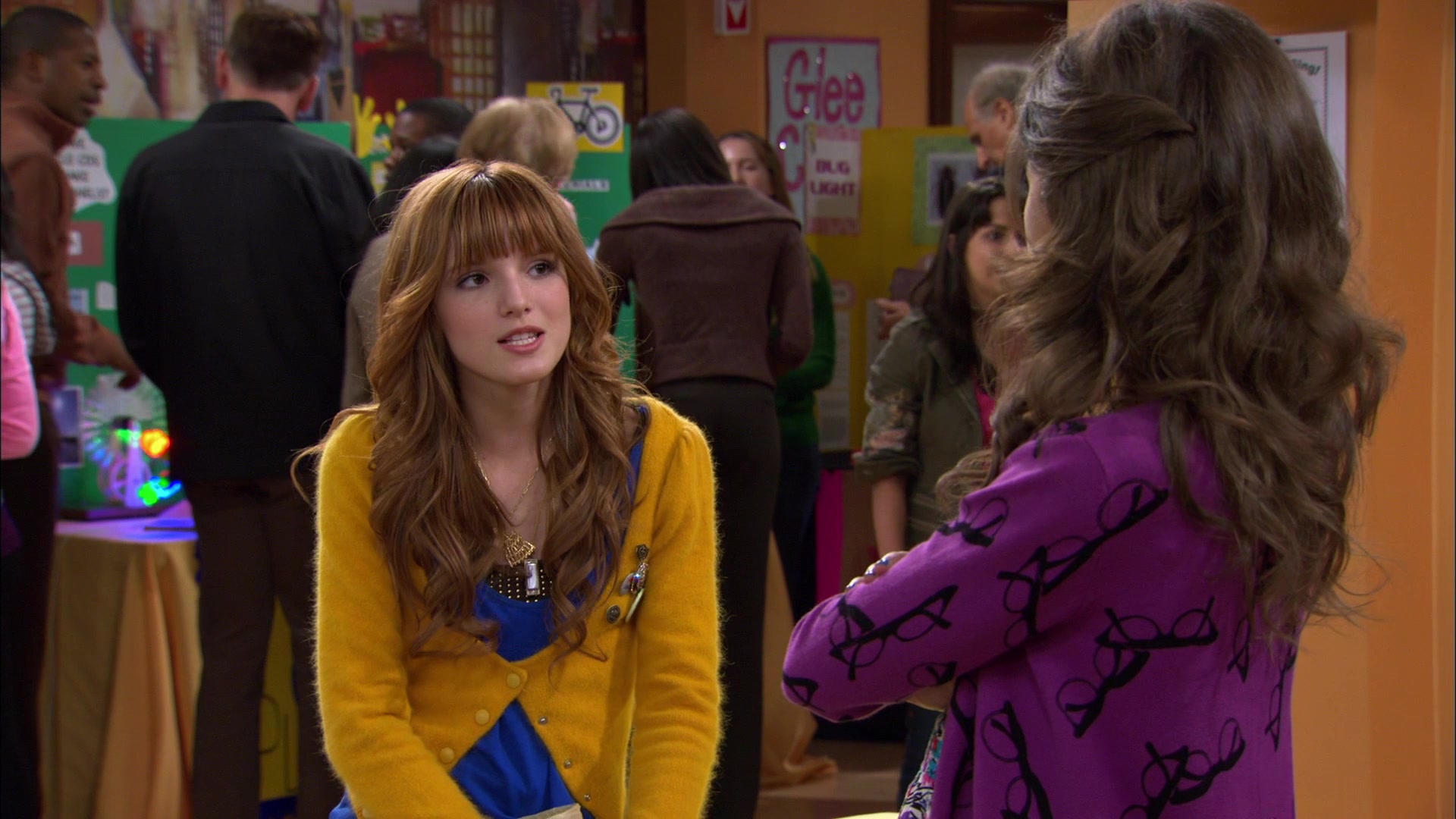 Shake_It_Up_S01E12_1080p_BTD_002147.jpg
