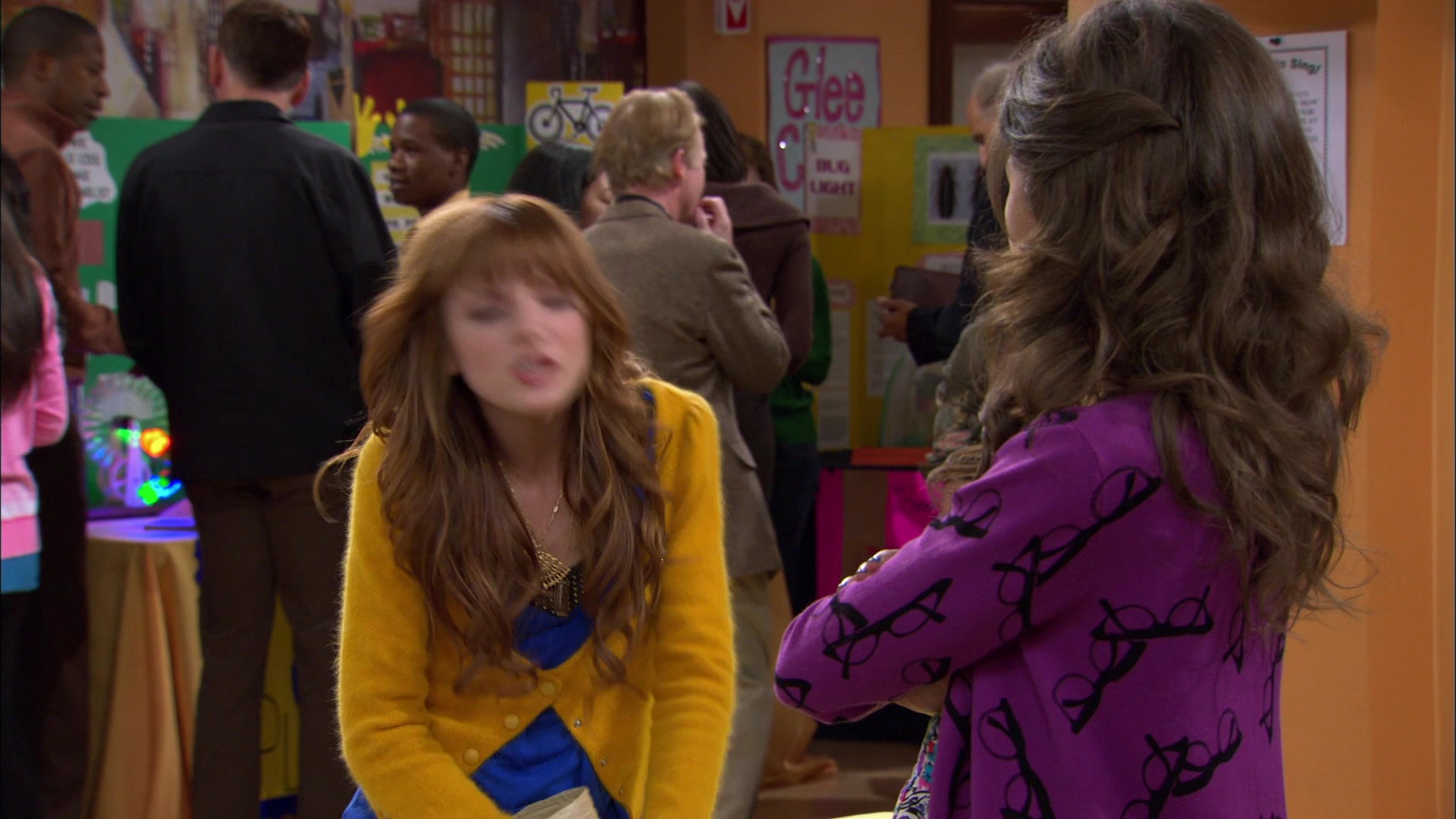 Shake_It_Up_S01E12_1080p_BTD_002149.jpg