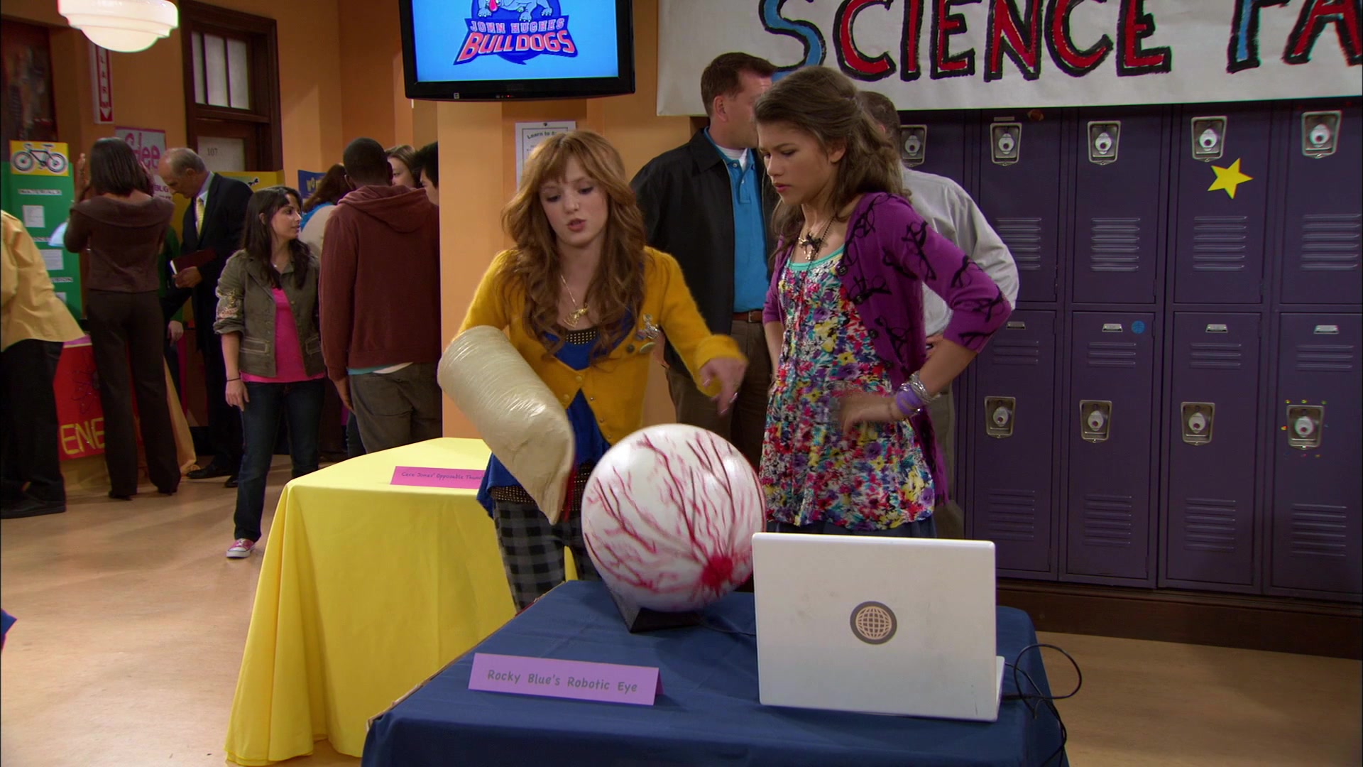 Shake_It_Up_S01E12_1080p_BTD_002220.jpg Shake_It_Up_S01E12_1080p_BTD_002220.jpg