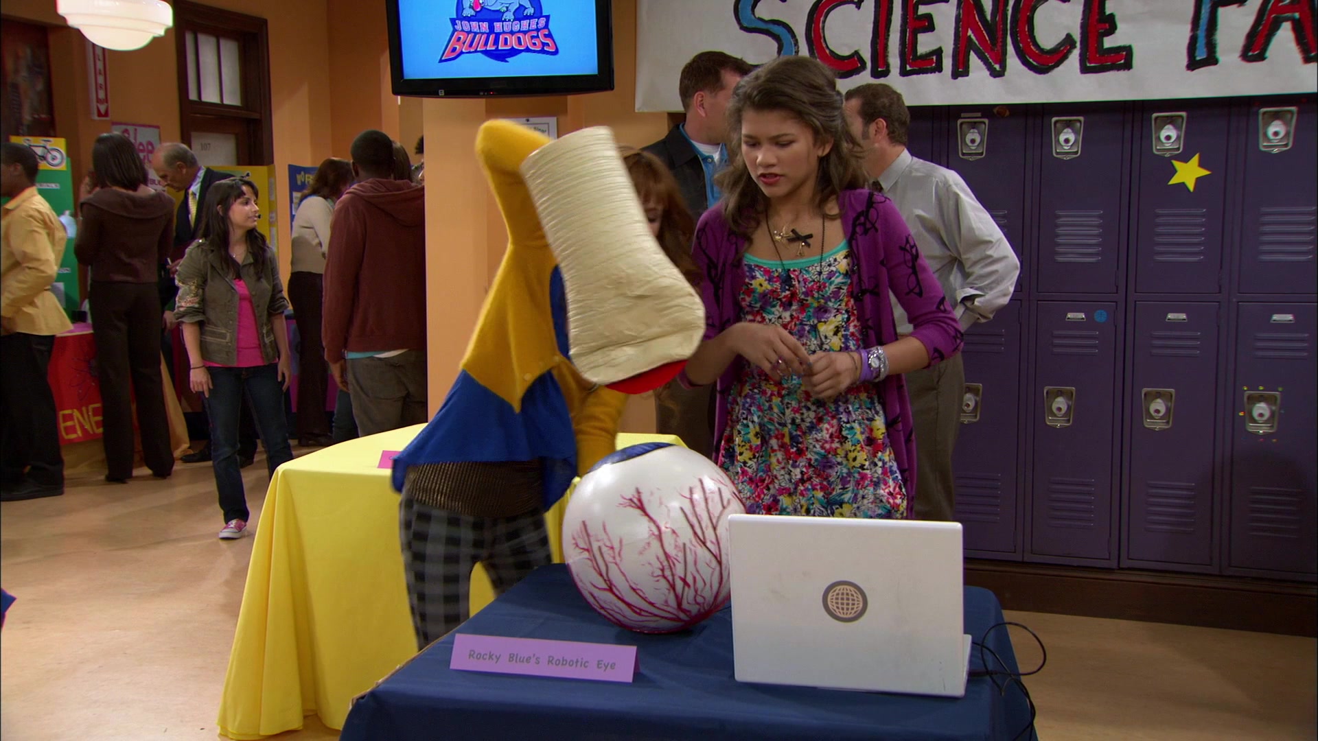Shake_It_Up_S01E12_1080p_BTD_002222.jpg Shake_It_Up_S01E12_1080p_BTD_002222.jpg