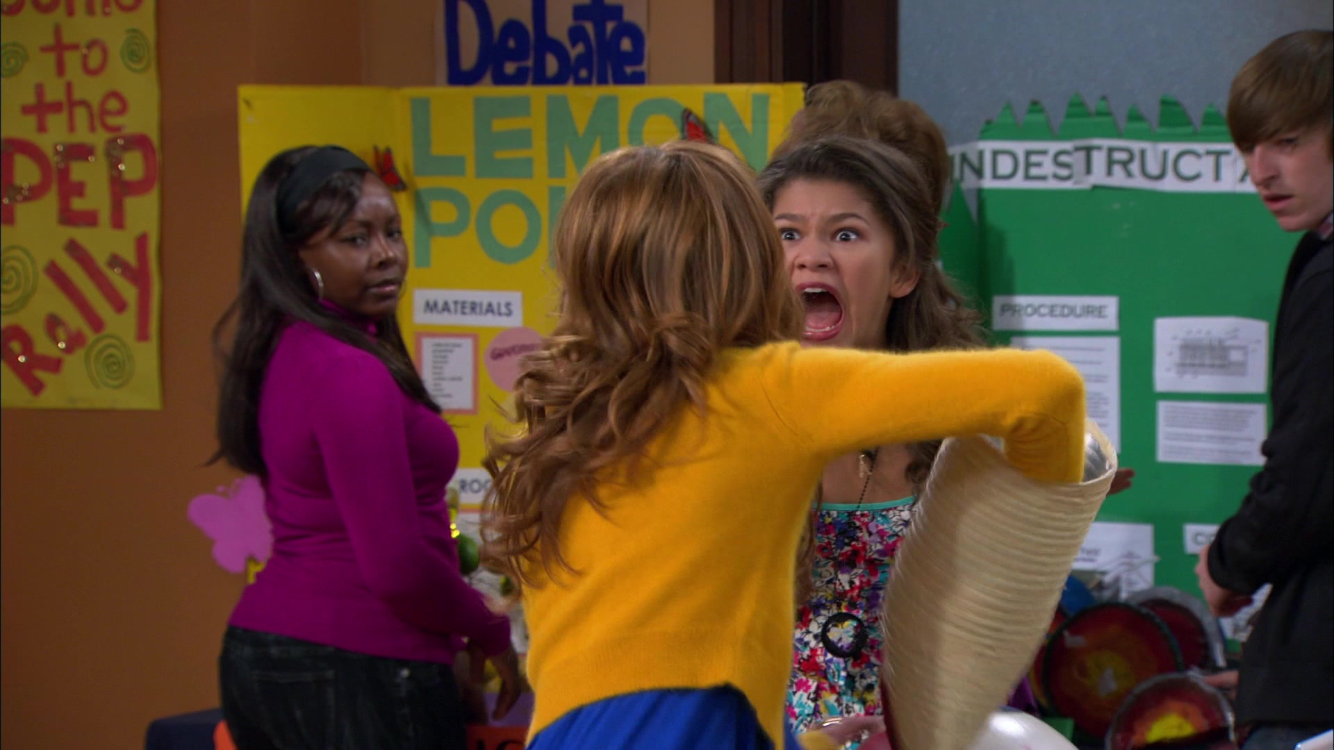 Shake_It_Up_S01E12_1080p_BTD_002230.jpg
