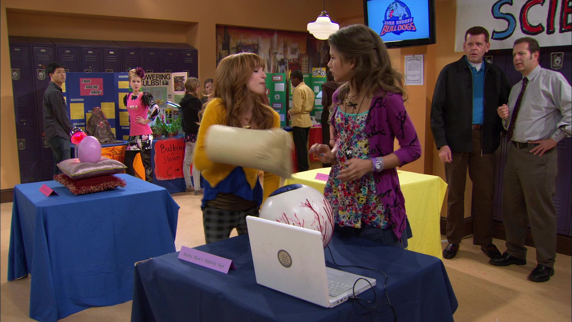 Shake_It_Up_S01E12_1080p_BTD_002233.jpg