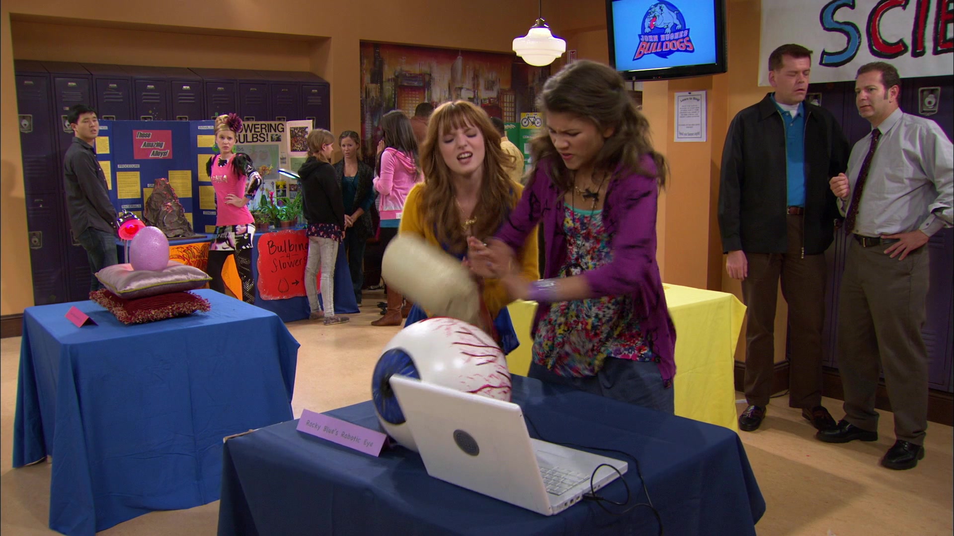Shake_It_Up_S01E12_1080p_BTD_002235.jpg
