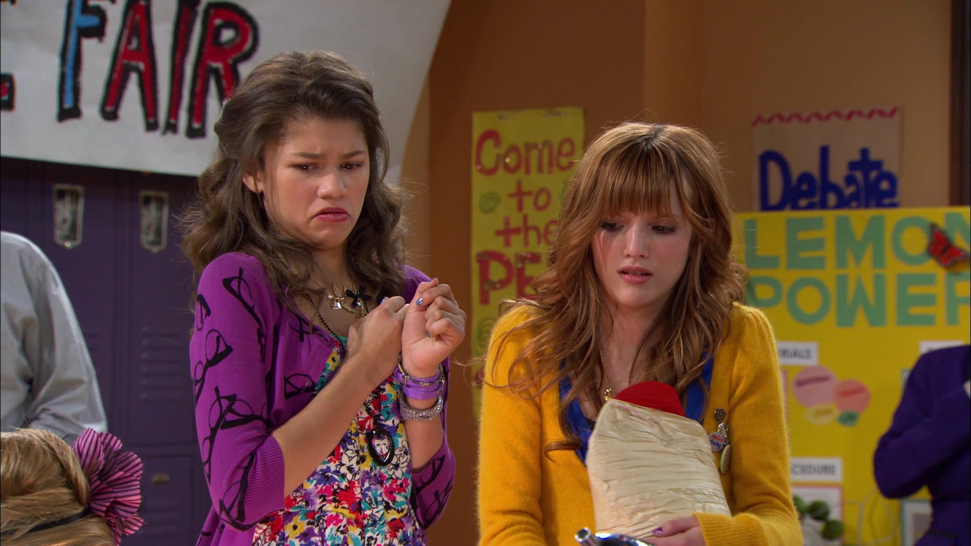 Shake_It_Up_S01E12_1080p_BTD_002357.jpg