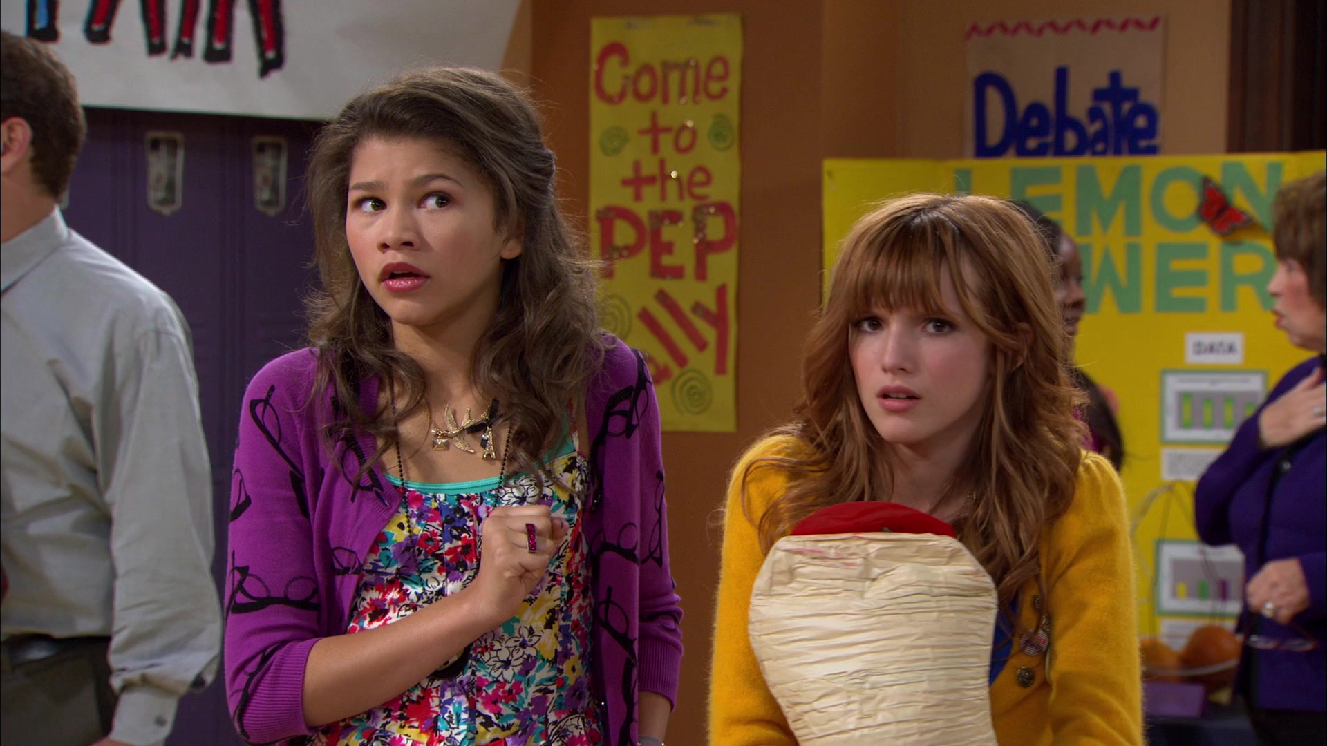 Shake_It_Up_S01E12_1080p_BTD_002406.jpg Shake_It_Up_S01E12_1080p_BTD_002406.jpg