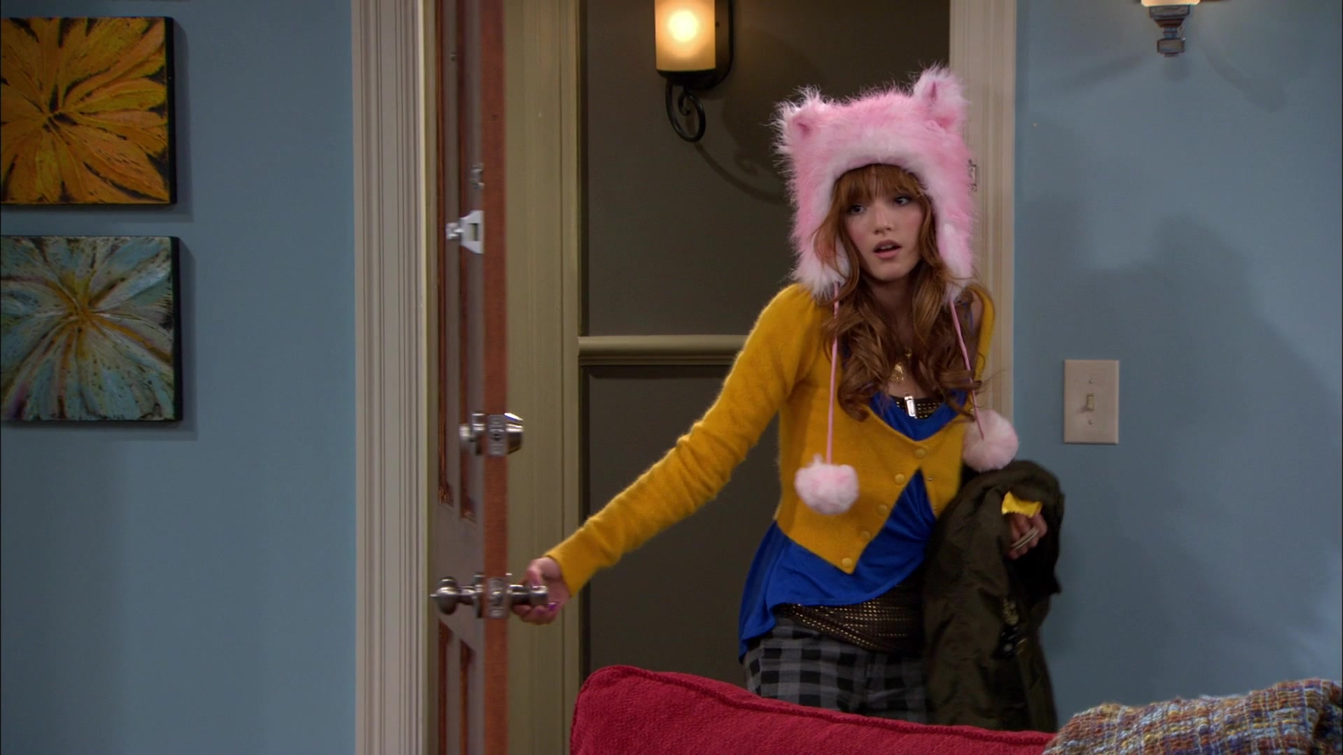 Shake_It_Up_S01E12_1080p_BTD_002426.jpg