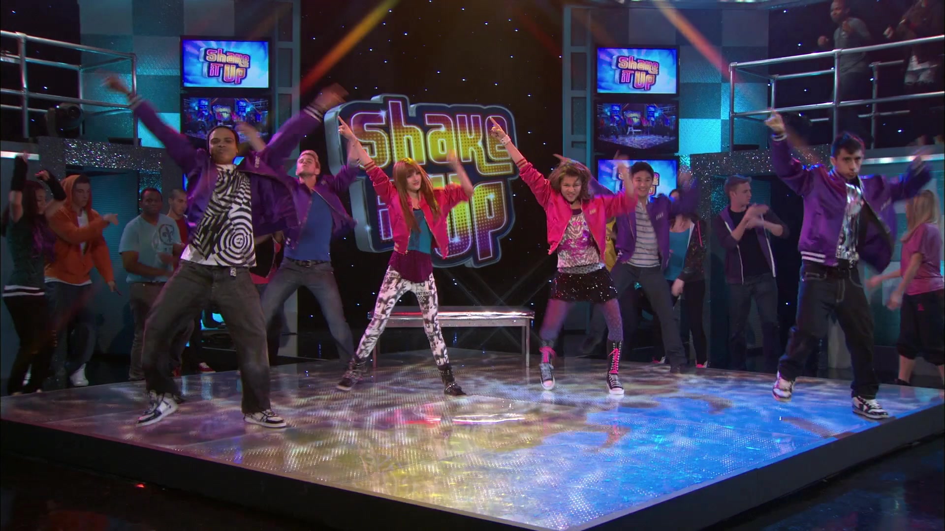 Shake_It_Up_S01E13_1080p_BTD_000033.jpg