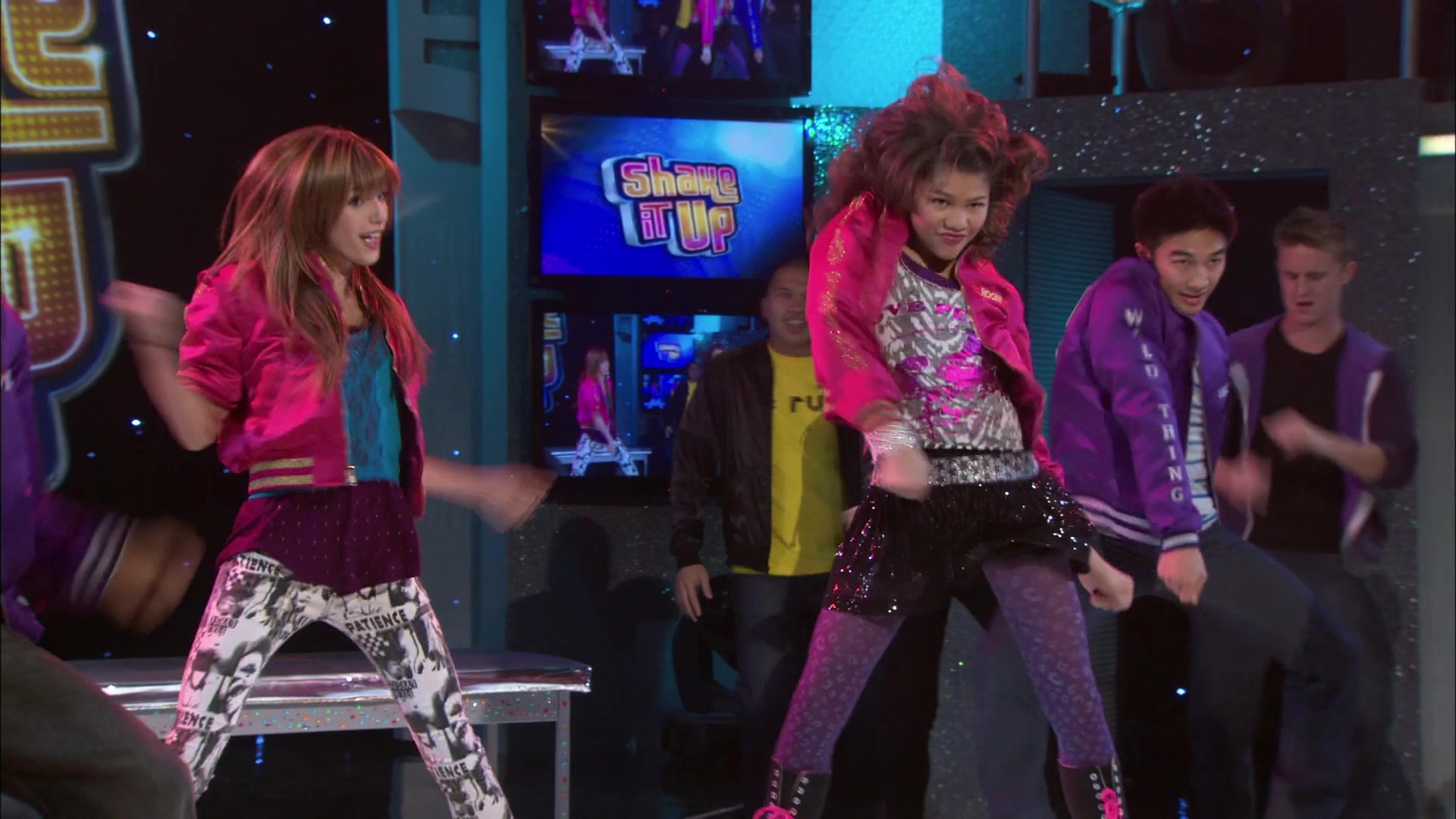 Shake_It_Up_S01E13_1080p_BTD_000042.jpg