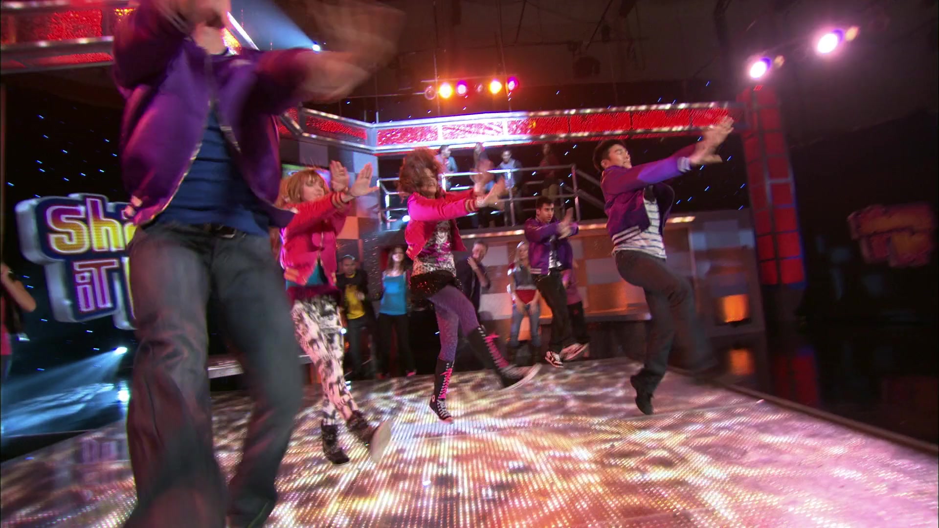 Shake_It_Up_S01E13_1080p_BTD_000056.jpg