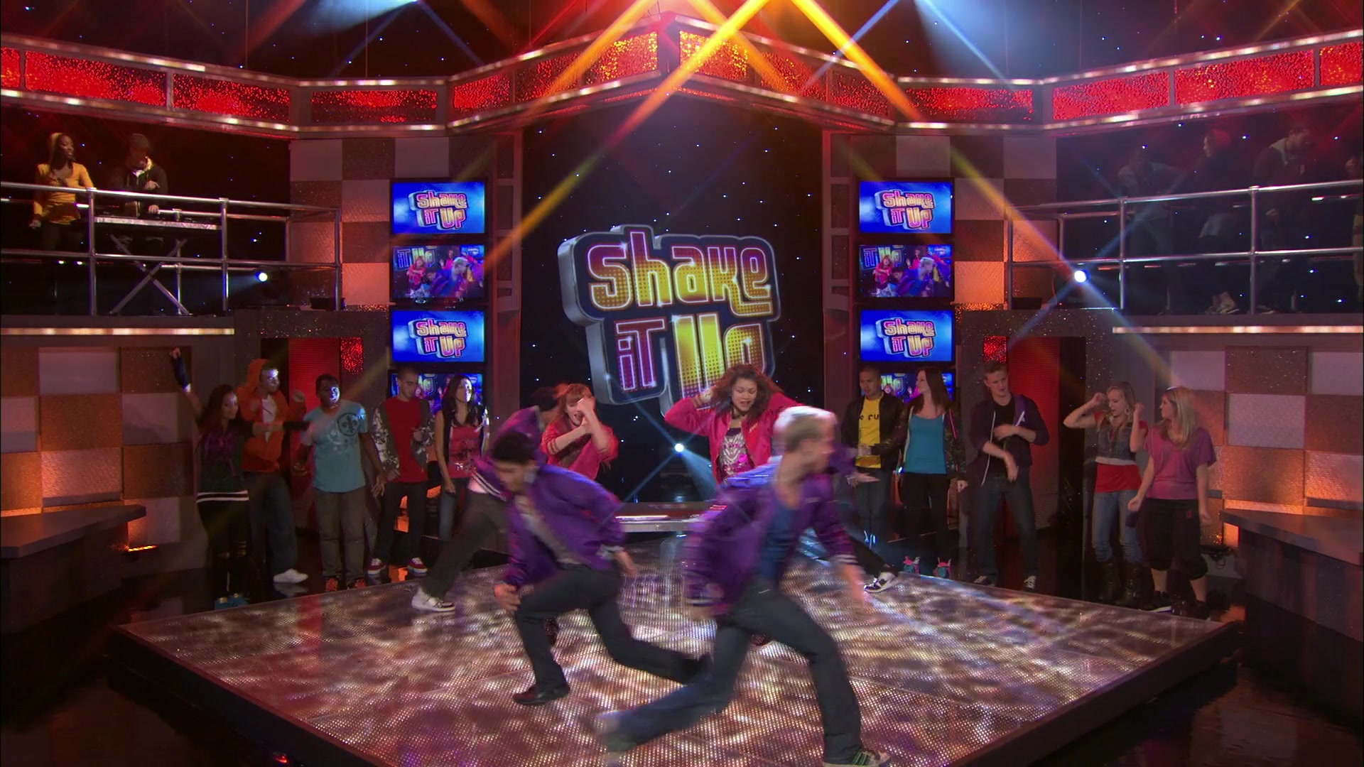 Shake_It_Up_S01E13_1080p_BTD_000081.jpg
