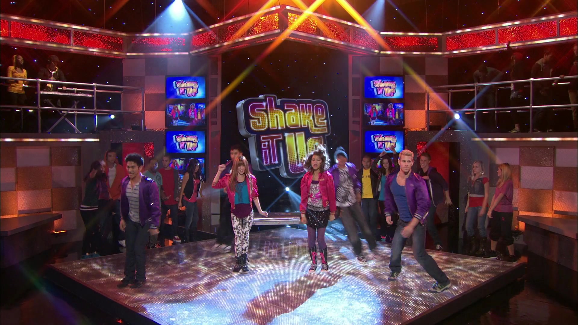 Shake_It_Up_S01E13_1080p_BTD_000083.jpg