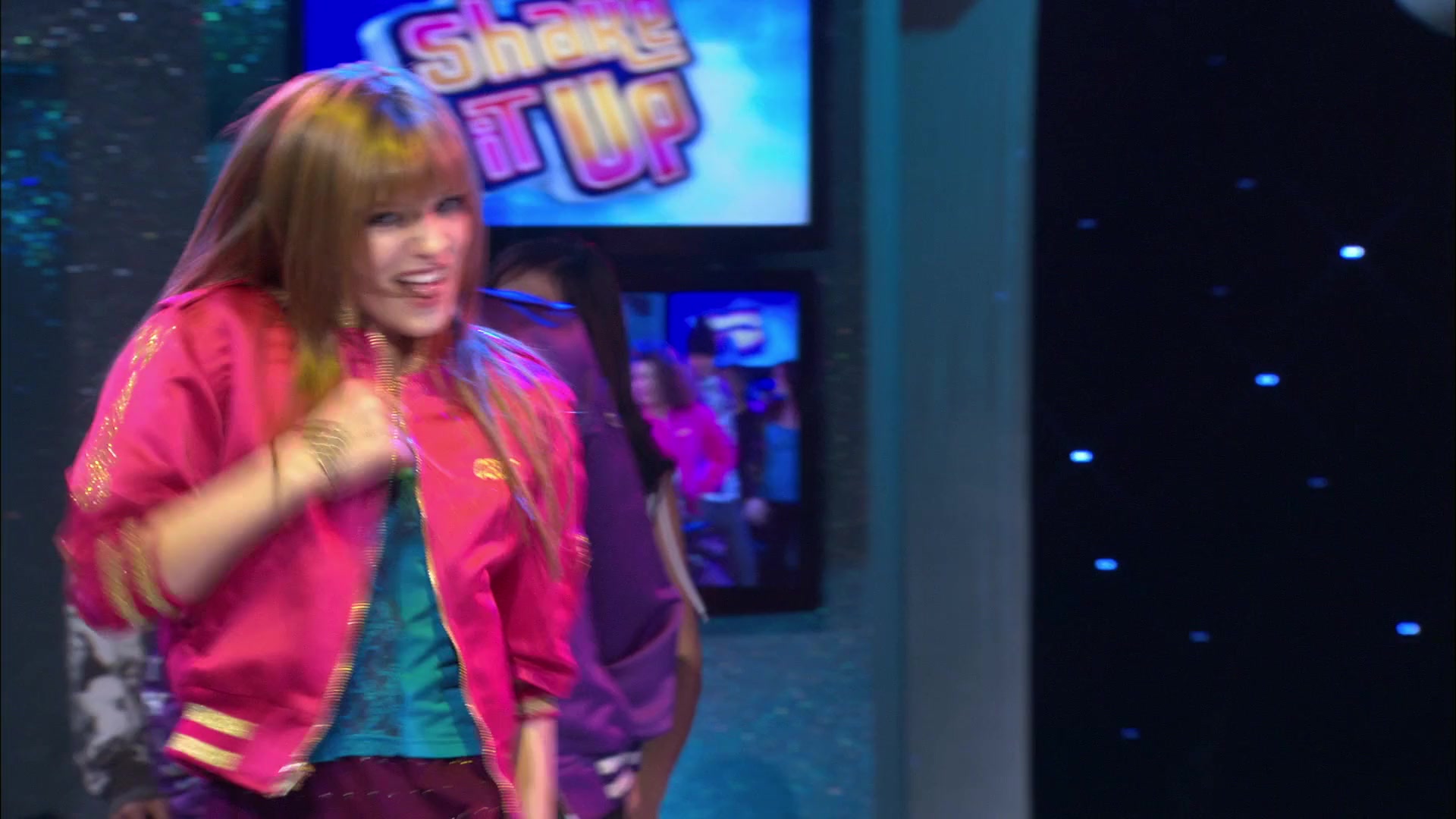 Shake_It_Up_S01E13_1080p_BTD_000102.jpg Shake_It_Up_S01E13_1080p_BTD_000102.jpg