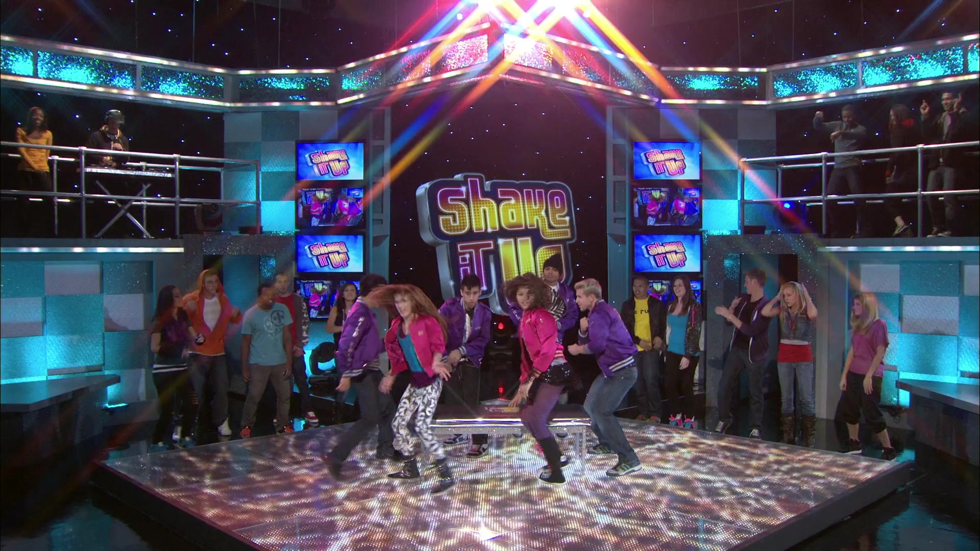 Shake_It_Up_S01E13_1080p_BTD_000117.jpg