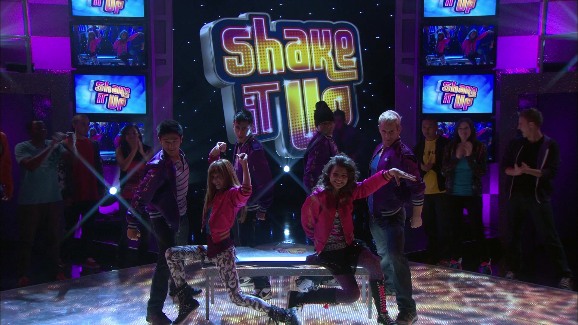 Shake_It_Up_S01E13_1080p_BTD_000124.jpg