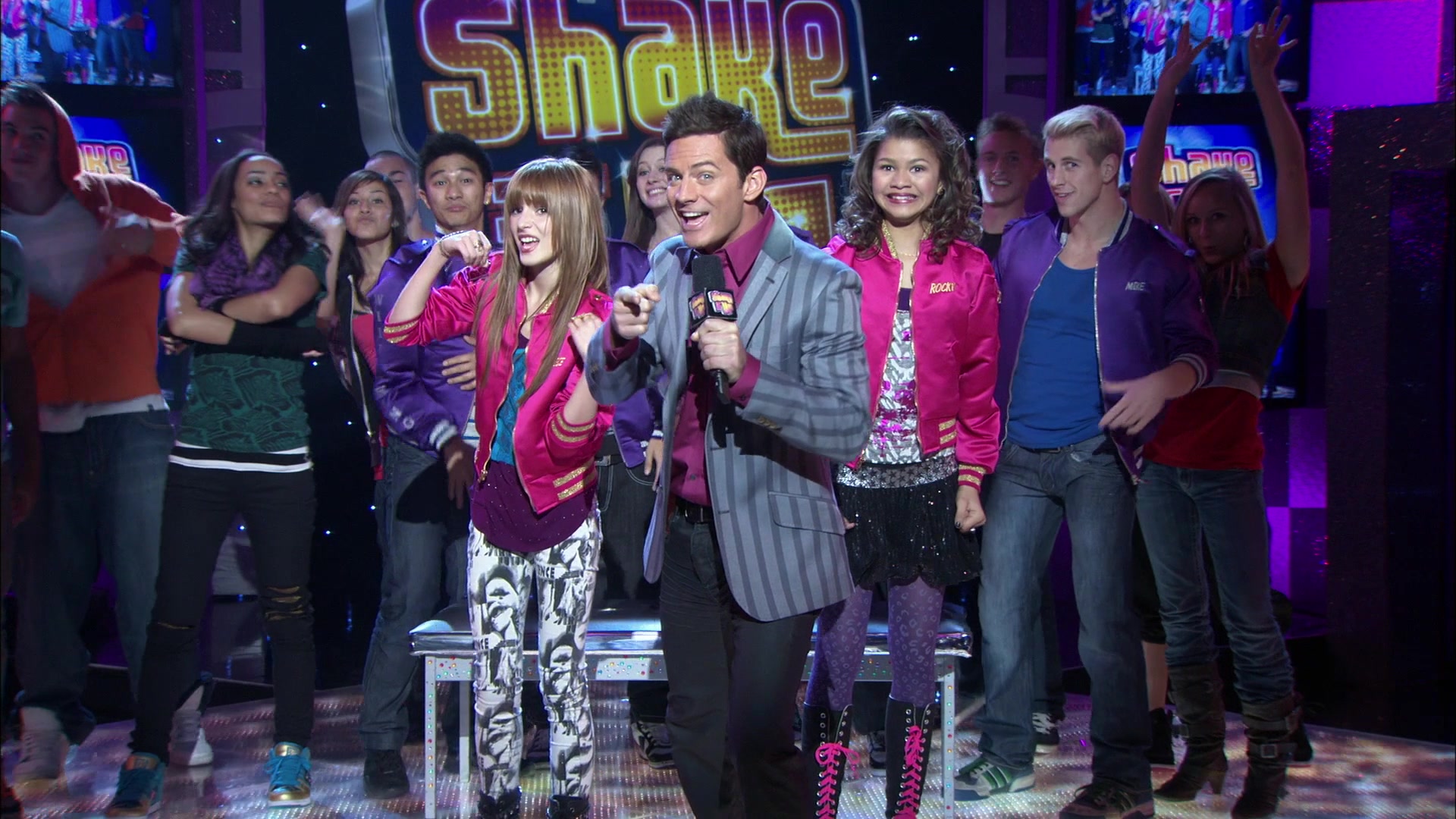Shake_It_Up_S01E13_1080p_BTD_000145.jpg