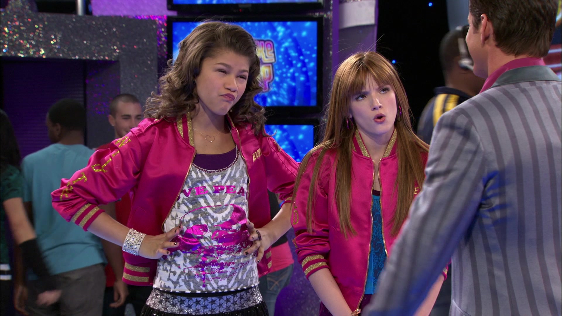 Shake_It_Up_S01E13_1080p_BTD_000169.jpg